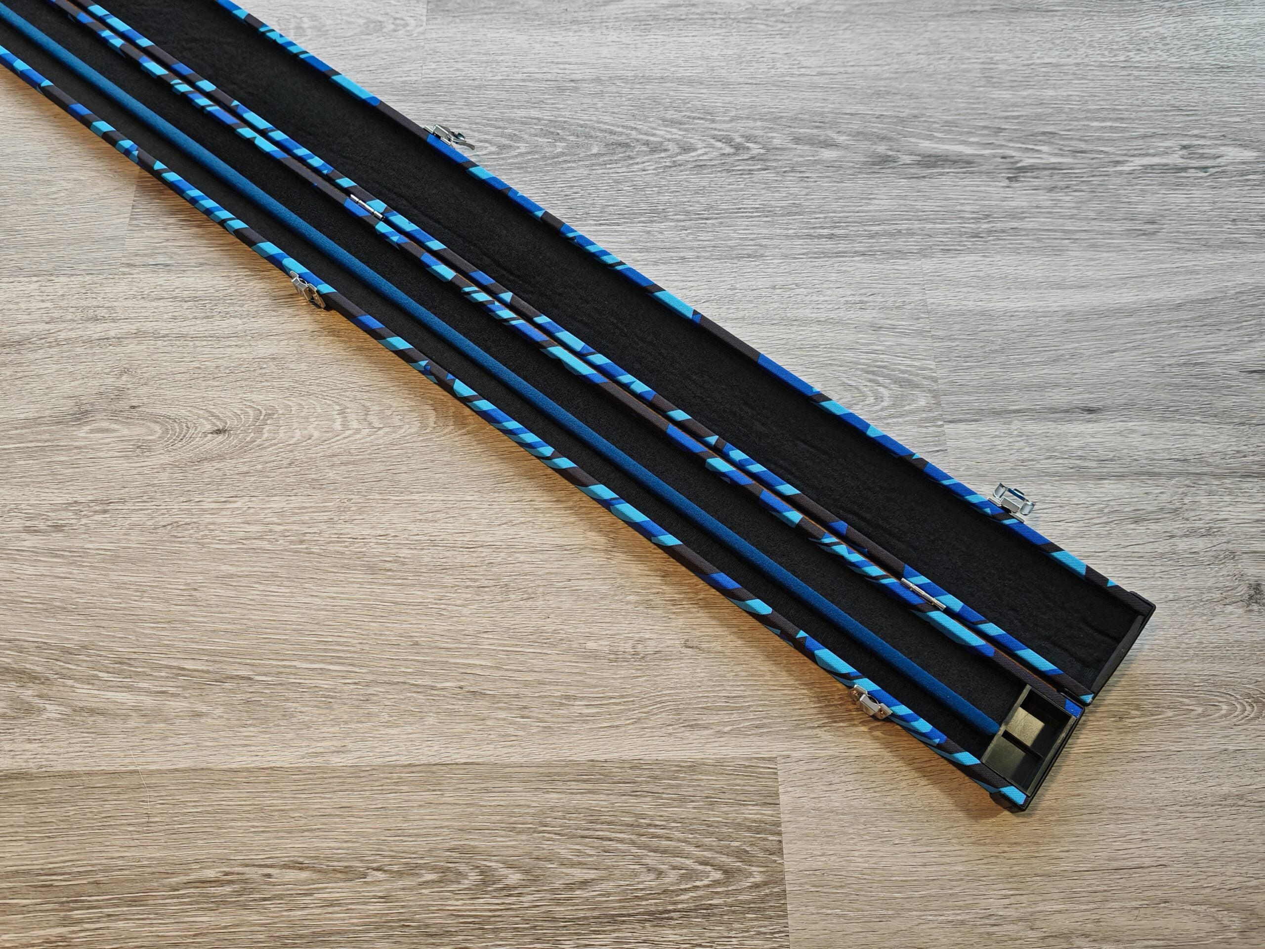 3/4 Case image 8