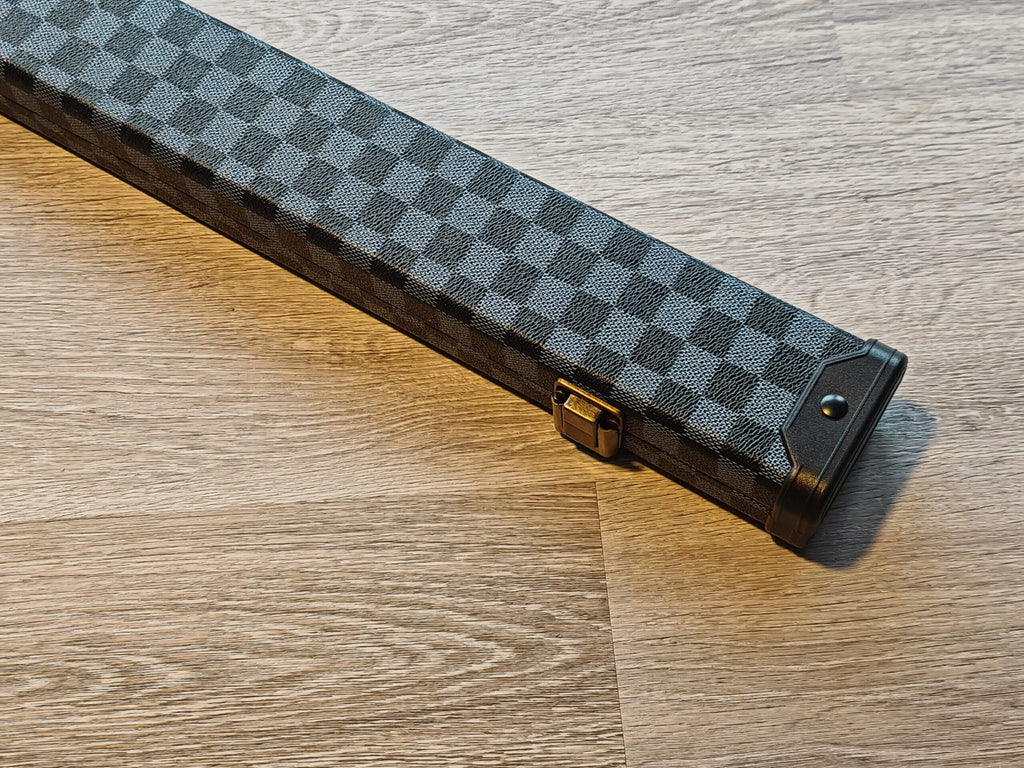 3/4 Case image 3
