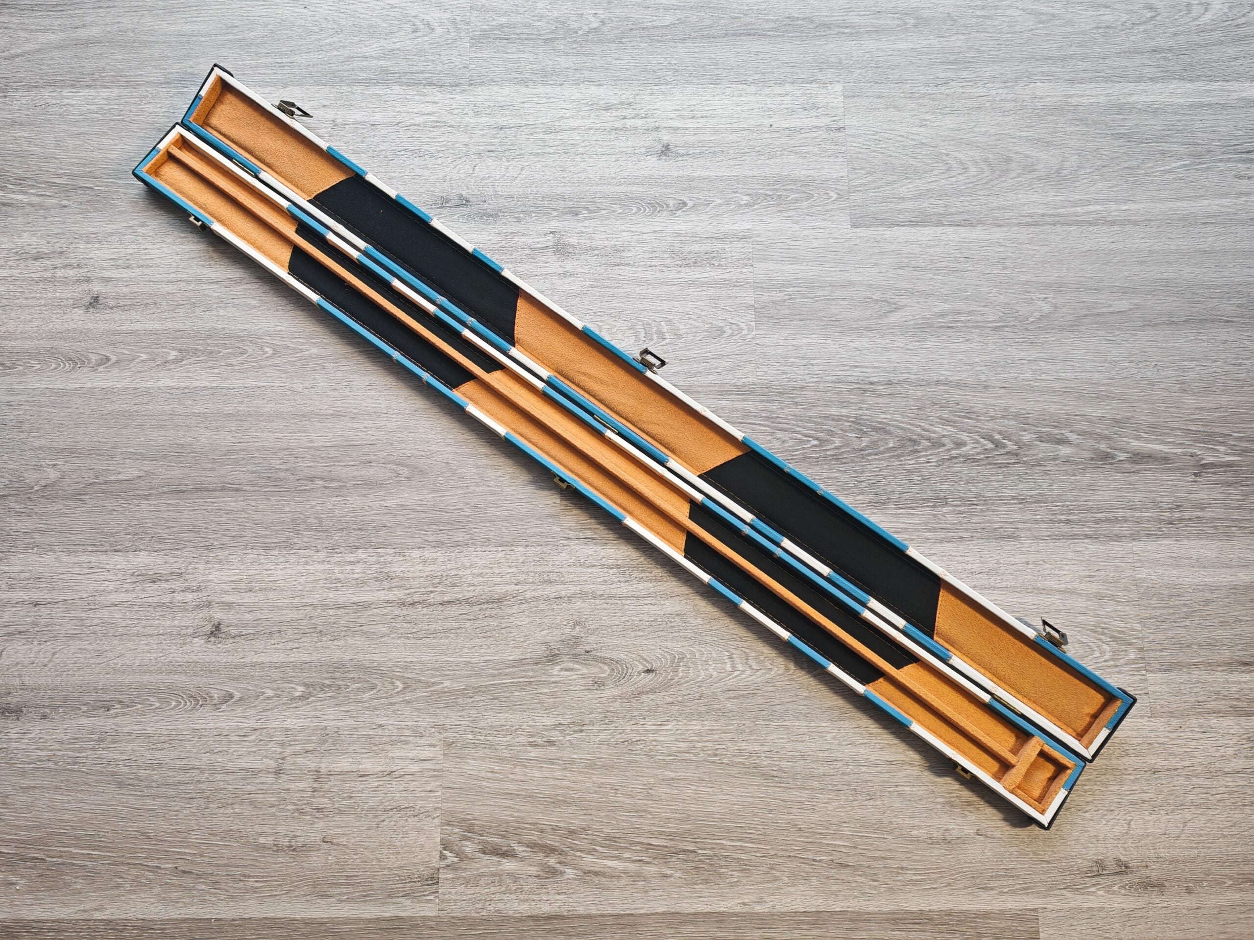 3/4 Case image 7