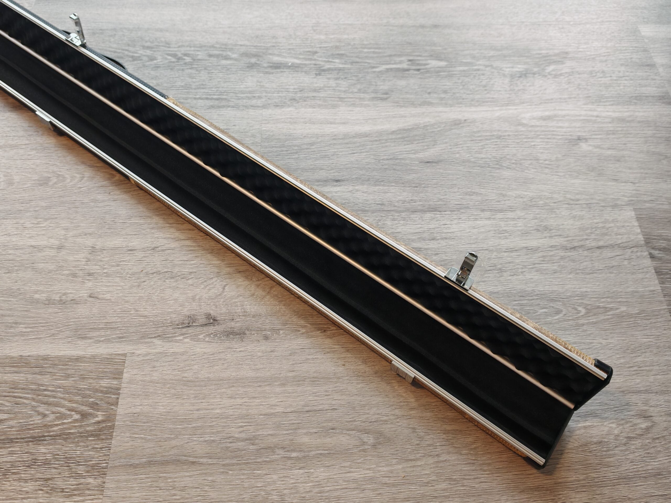 1 Piece case HALO style image 2