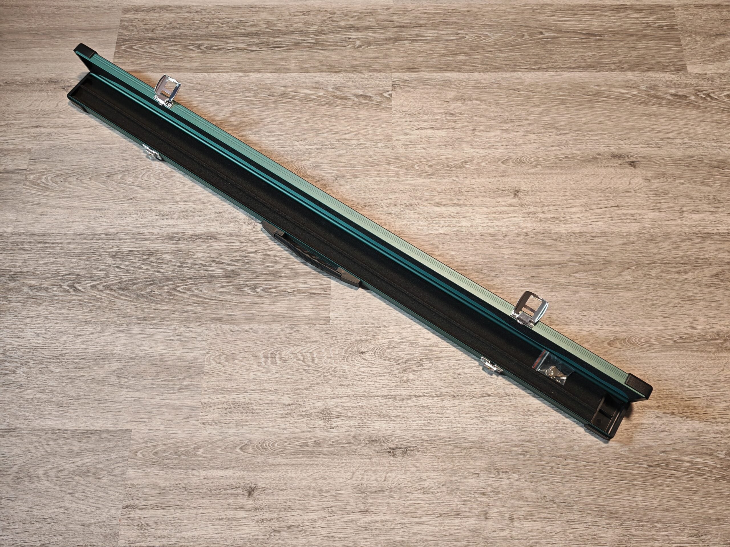 1 Piece case image 9