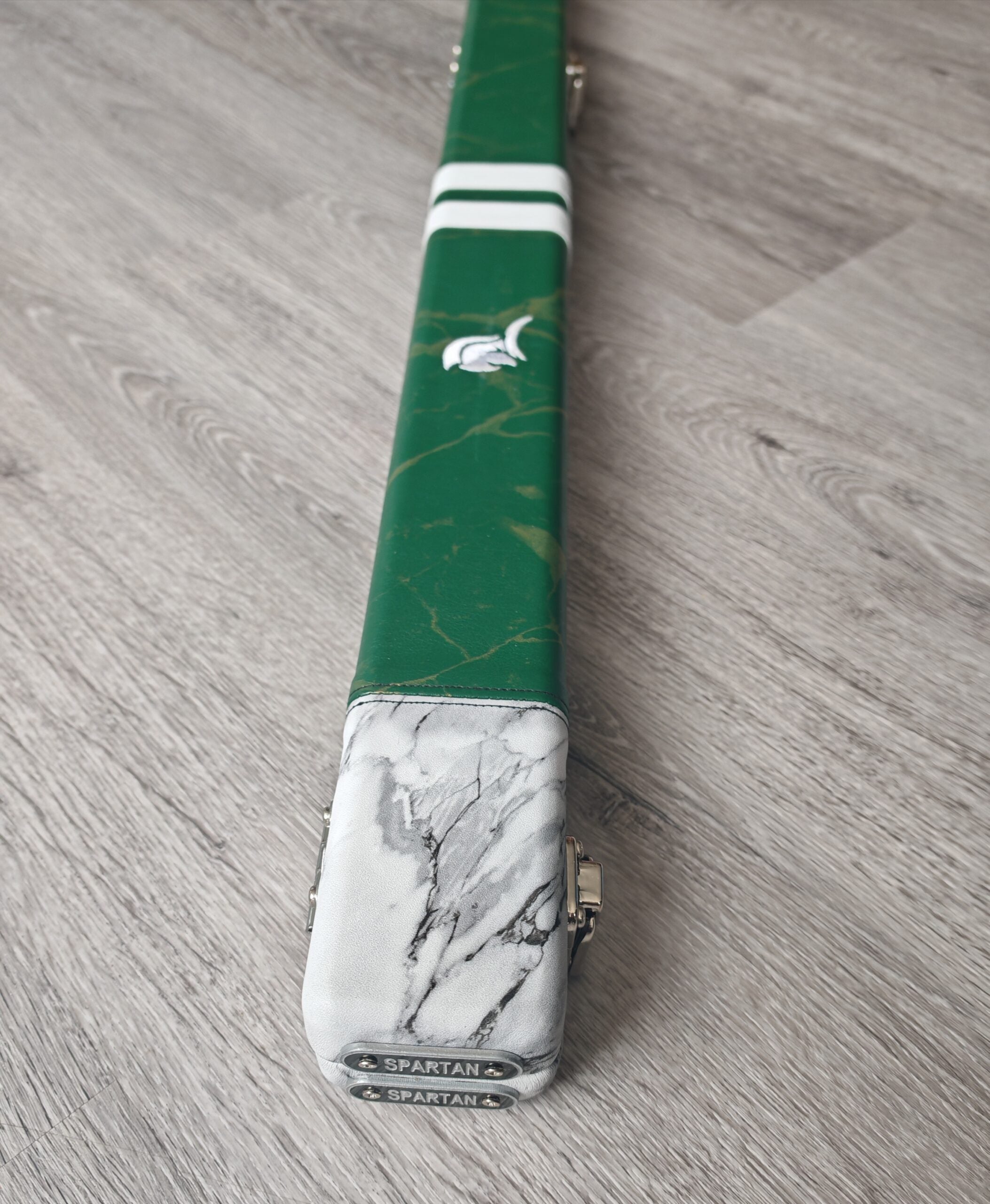 Spartan Case Green & White image 5