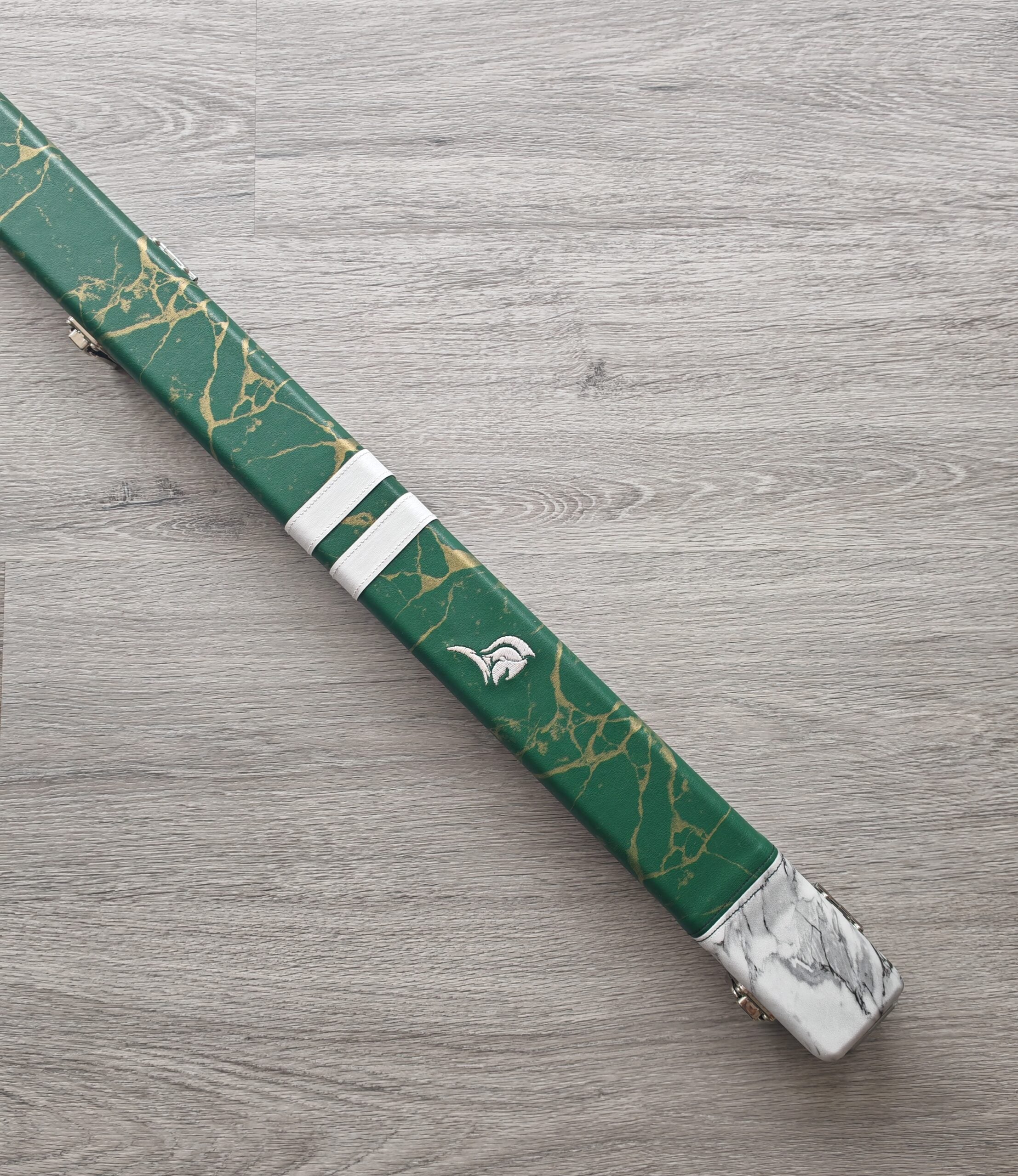 Spartan Case Green & White image 2