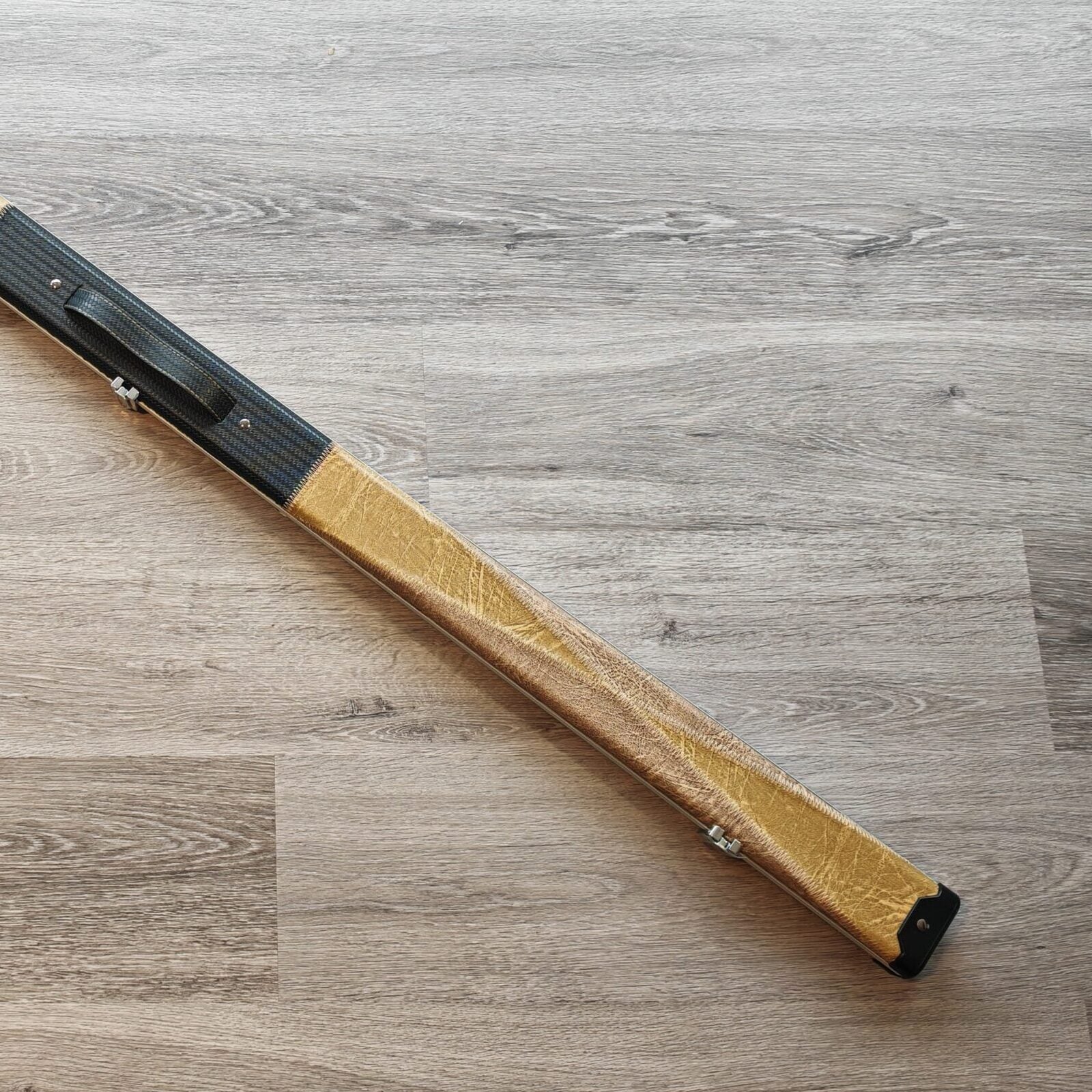 1 Piece case HALO style image 0