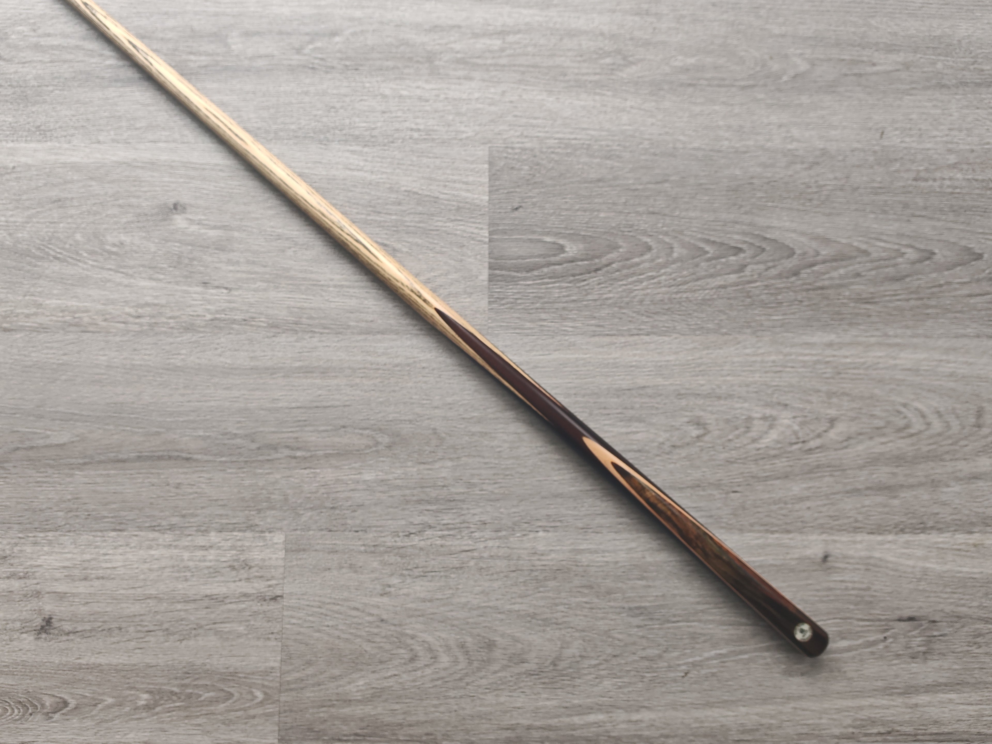 Somdech Basic , 8.3mm tip ,17 3/4 oz ,  57" (#32)