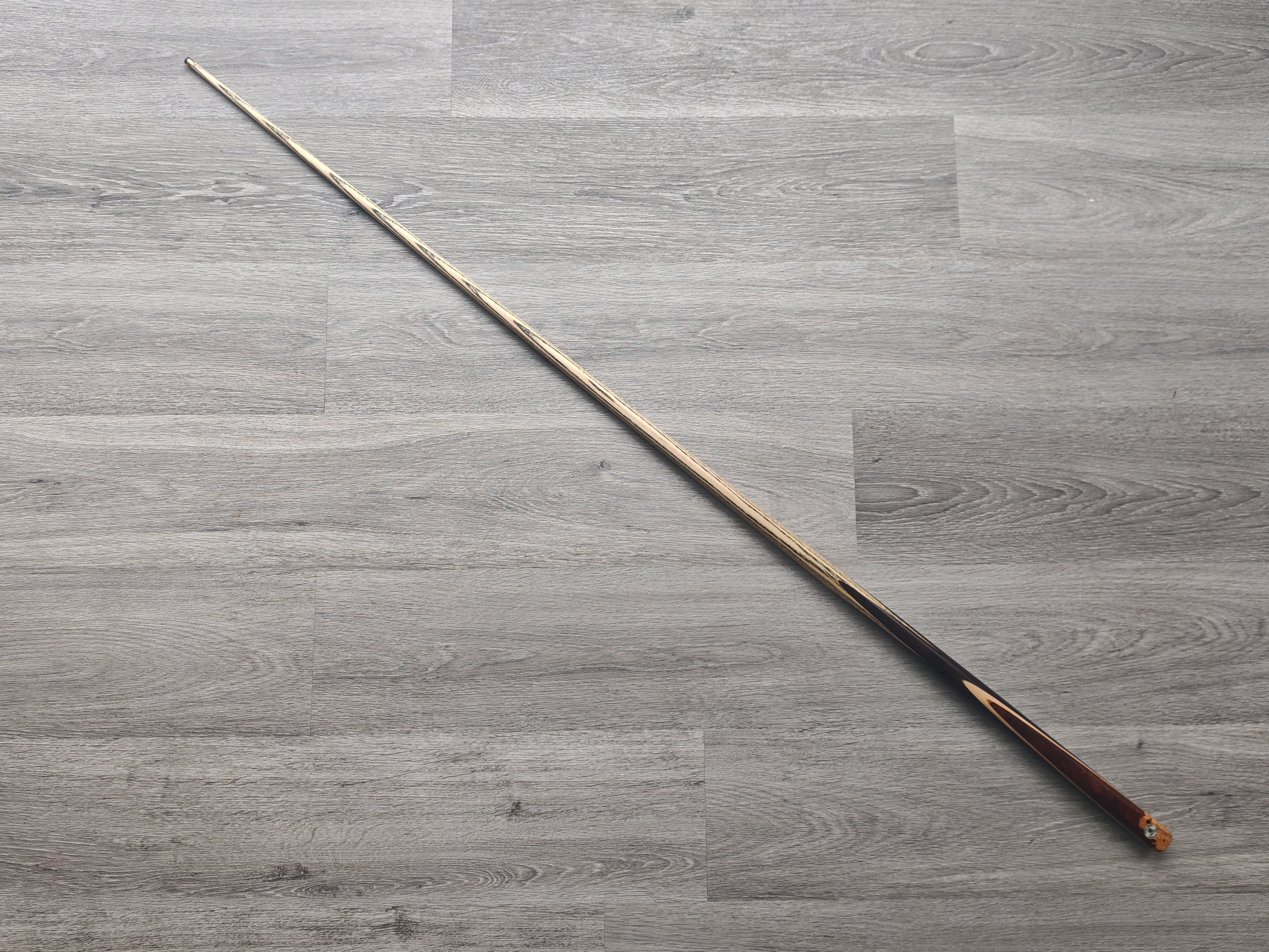 Somdech Basic , 9mm tip ,17 3/4 oz ,  57" (#36)