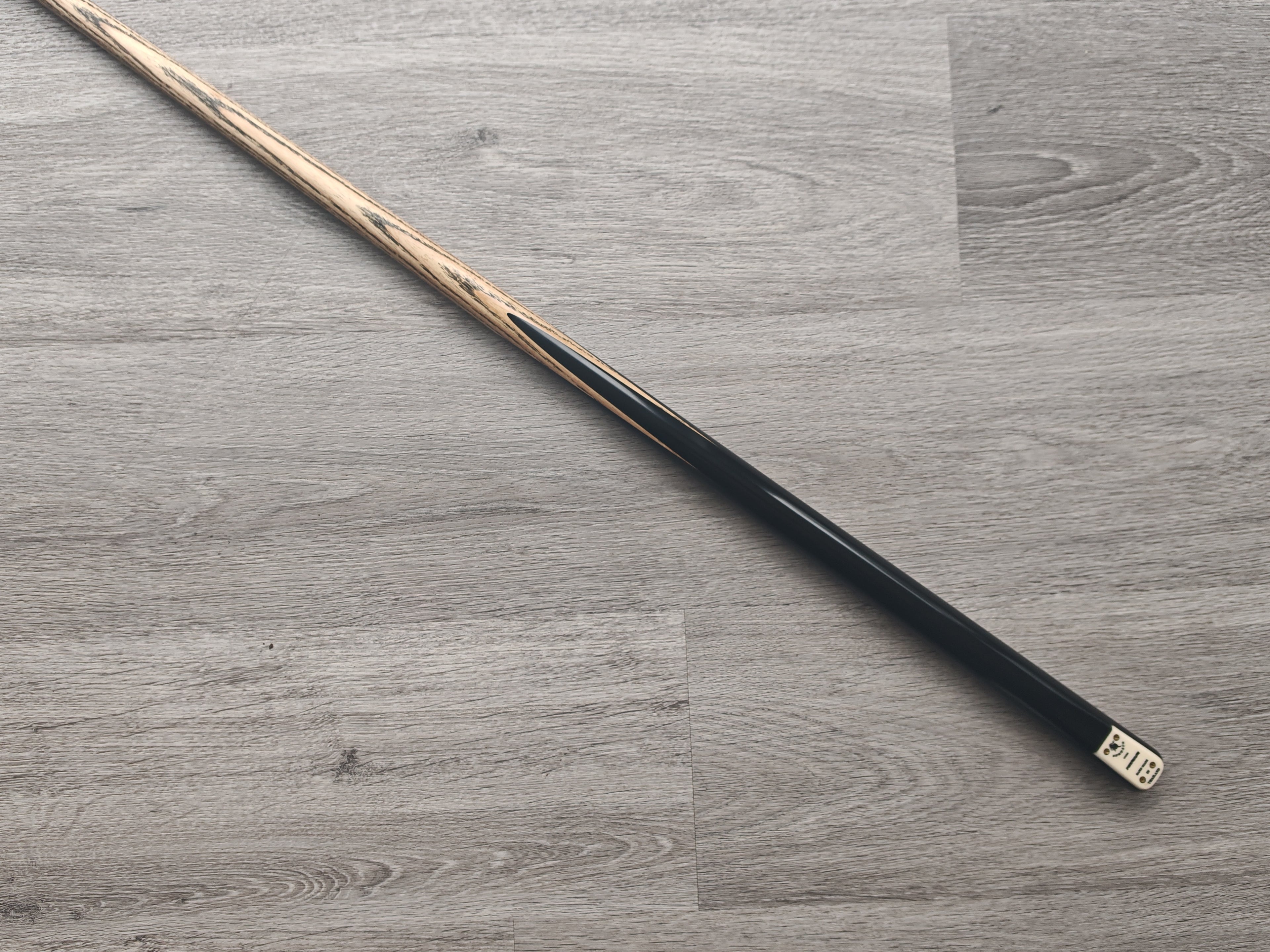 Somdech Premium - 8.5mm Tip , 17 3/4 oz , 57" (#20)