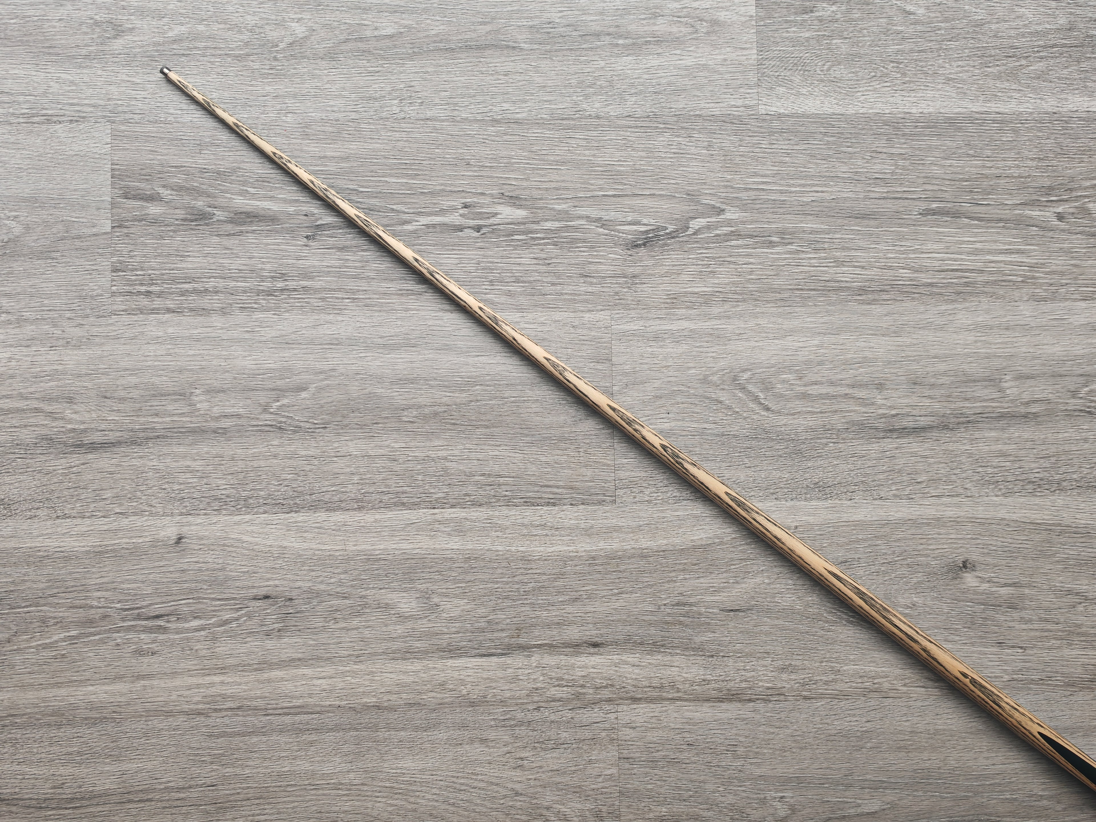 Somchai Ultimate  - 3/4 cue 8.5mm Tip , 17oz , 57"