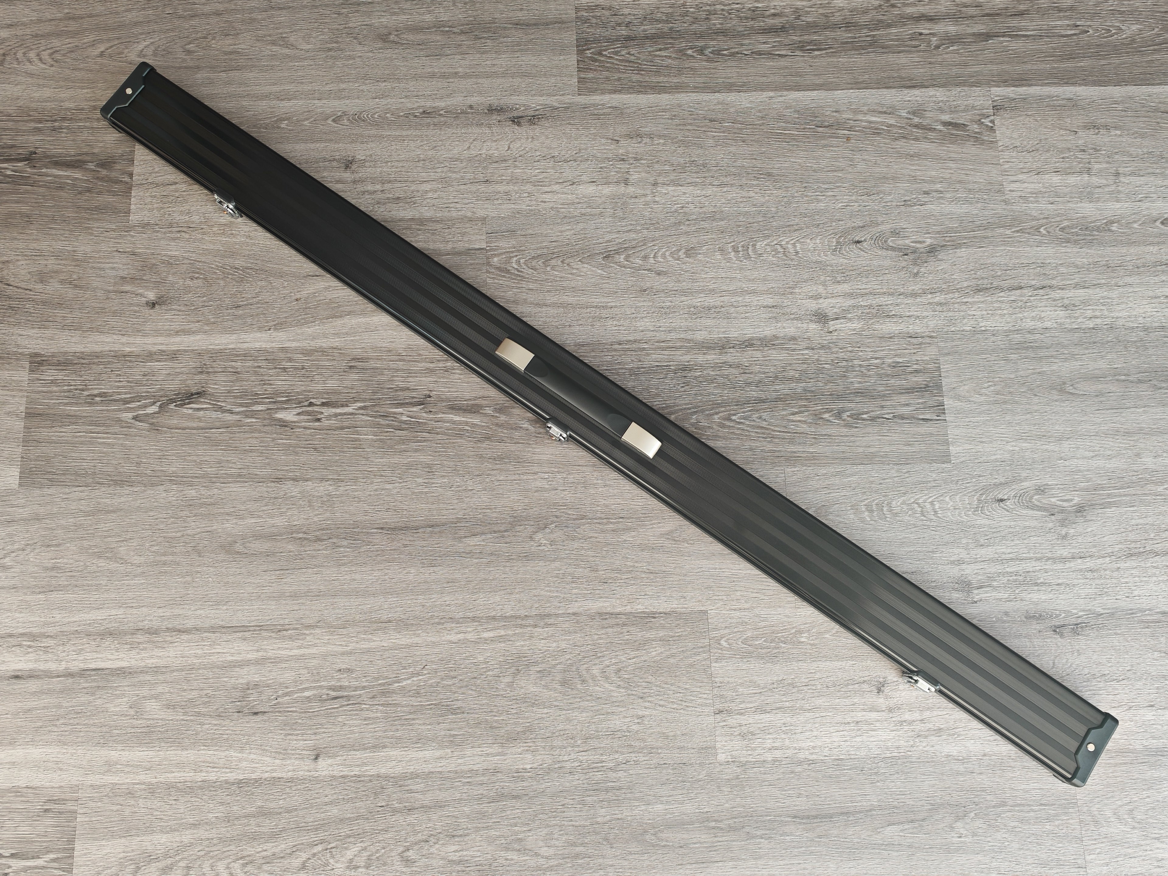 1 Piece  cue case holds 3 cues