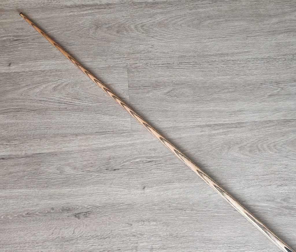 Somchai Classic 3/4 Cue #428 , 9.25mm tip ,18 oz ,  58"