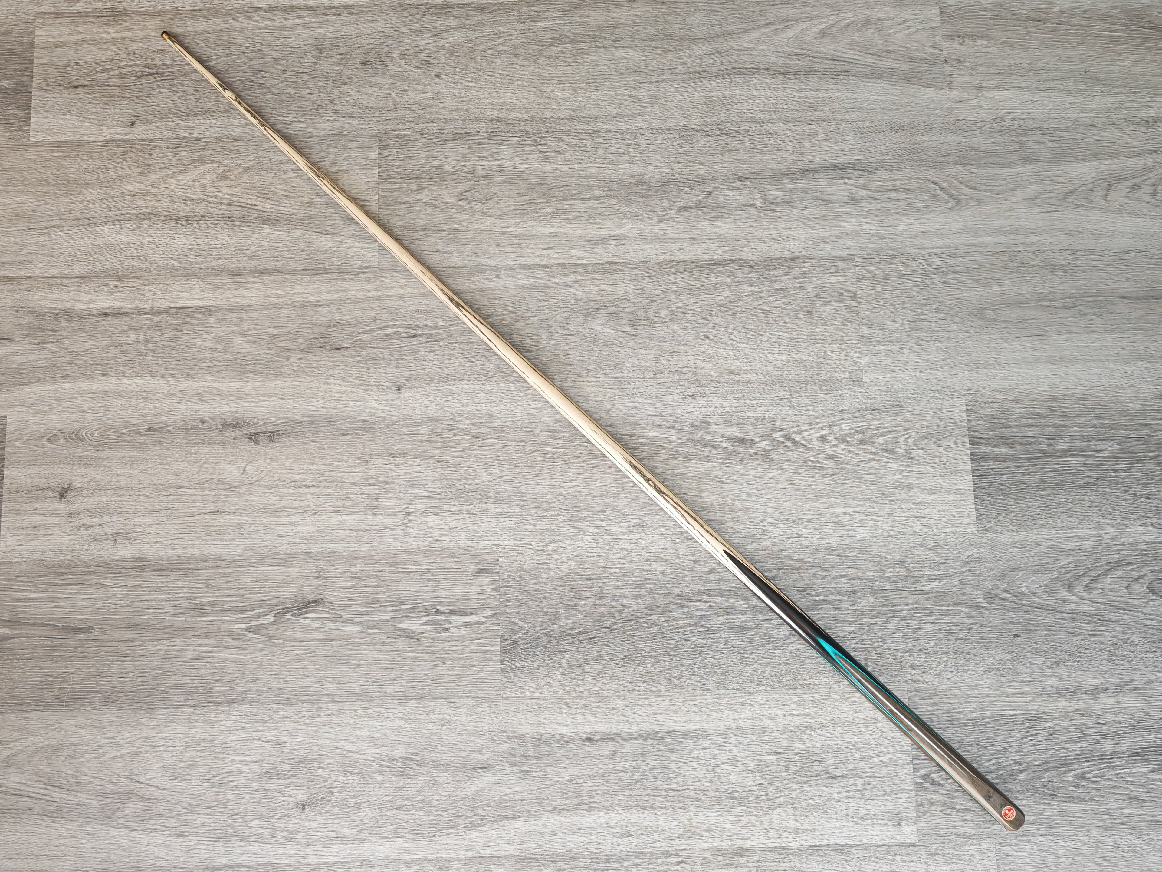 Somchai Classic 1 Piece #439 , 9.3mm tip ,17 1/2oz ,  58"