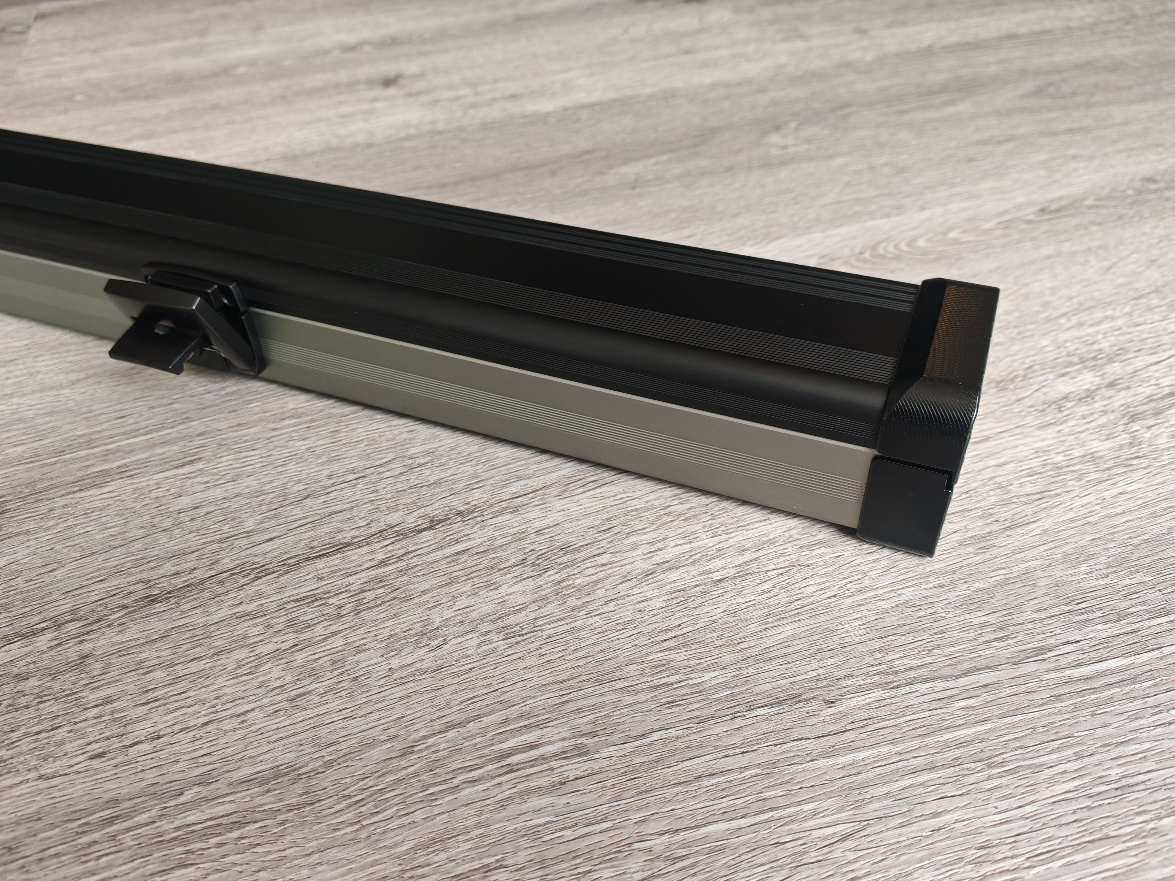 Spartan cue sports case Black/Grey | 1 Piece Pool Cue Case | Aluminium |  Chalk Holders