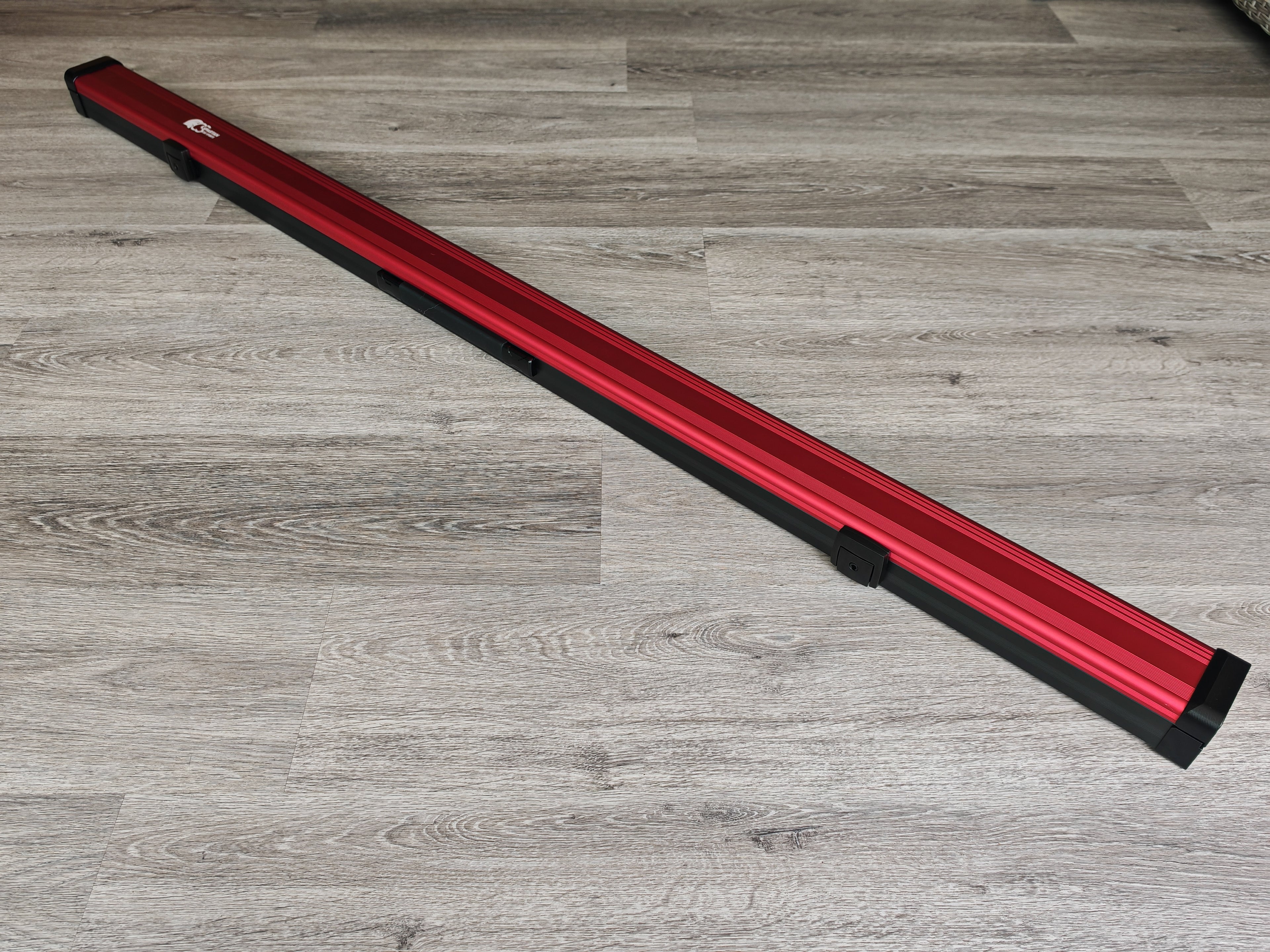 Spartan cue sports case Red/Black | 1 Piece Pool Cue Case | Aluminium |  Chalk Holders