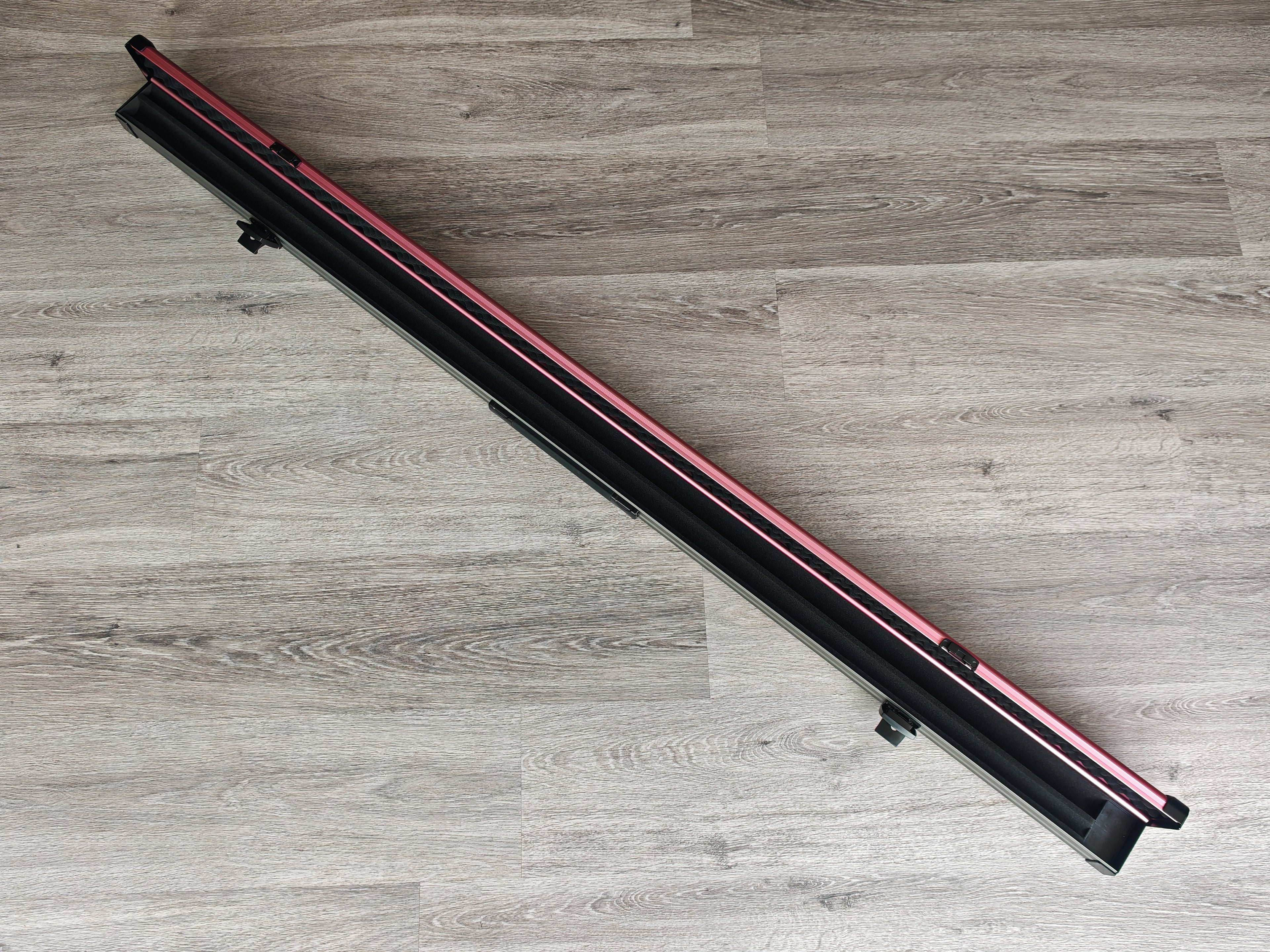 Spartan cue sports case Pink/Grey | 1 Piece Pool Cue Case | Aluminium |  Chalk Holders