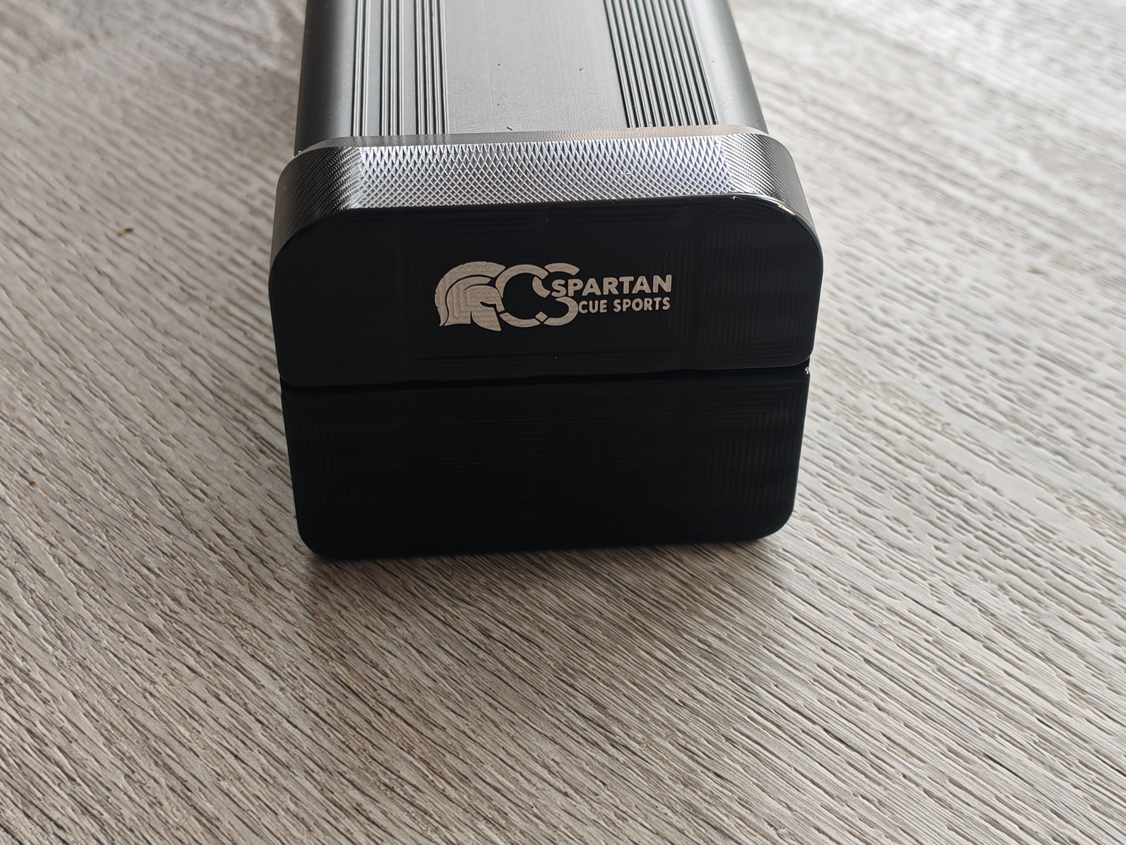 Spartan cue sports case Black/Green | 1 Piece Pool Cue Case | Aluminium |  Chalk Holders