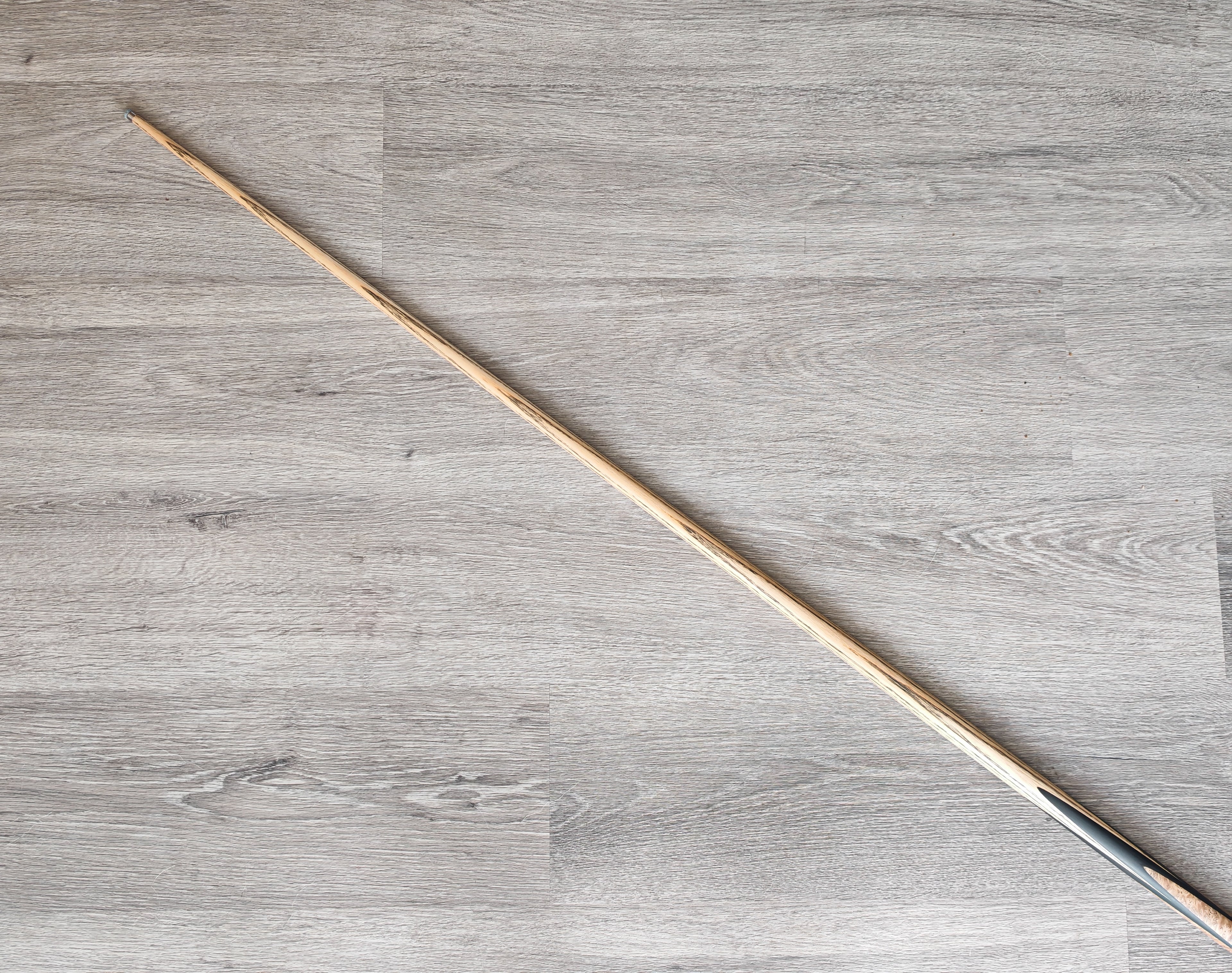 SP Cues Limited #22, 18.25oz, 8.5mm Tip,