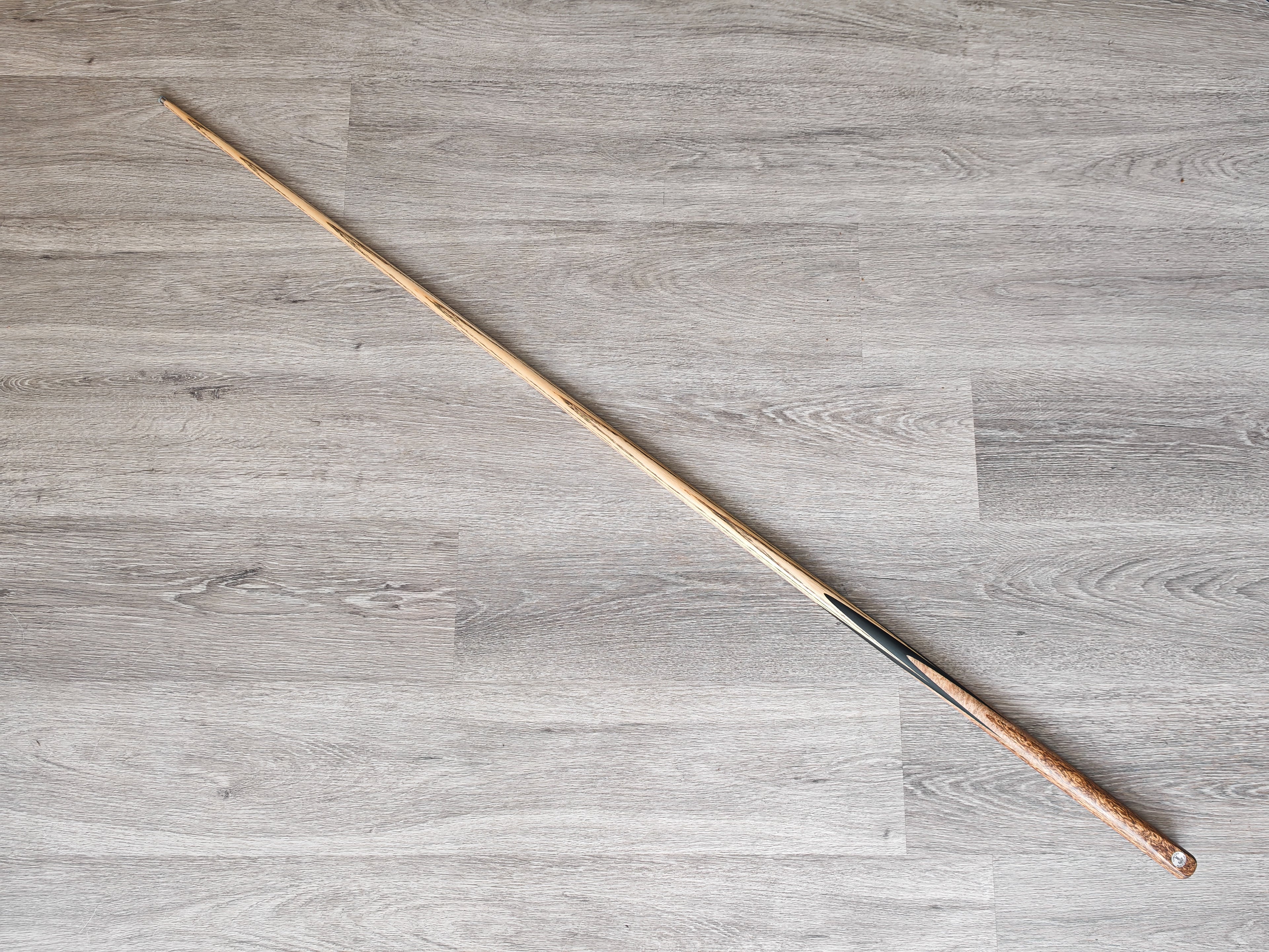 SP Cues Limited #22, 18.25oz, 8.5mm Tip,