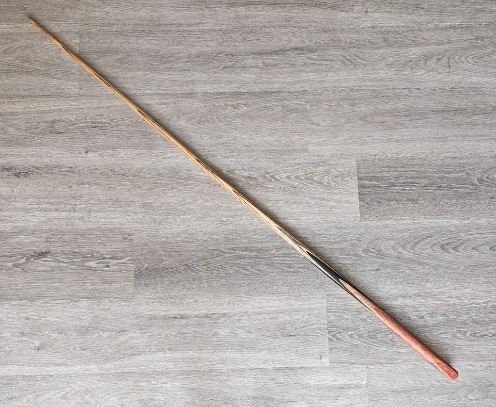 SP Cues Ultimate 12 splice, 18oz, 8.8mm (Badge number 56)