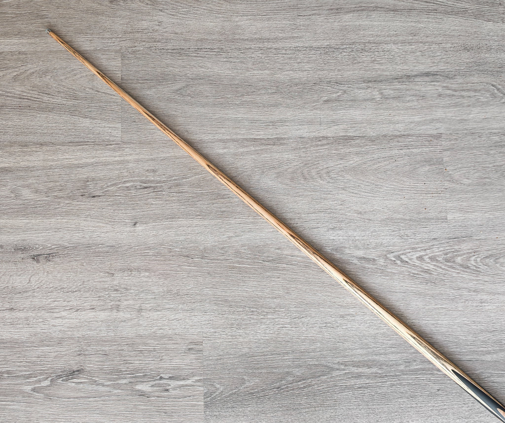 SP Cues Ultimate 12 splice, 18oz, 8.8mm (Badge number 56)
