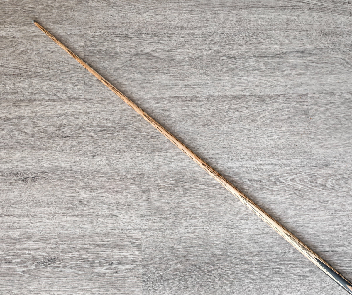 SP Cues Ultimate 12 splice, 18oz, 8.8mm (Badge number 56)