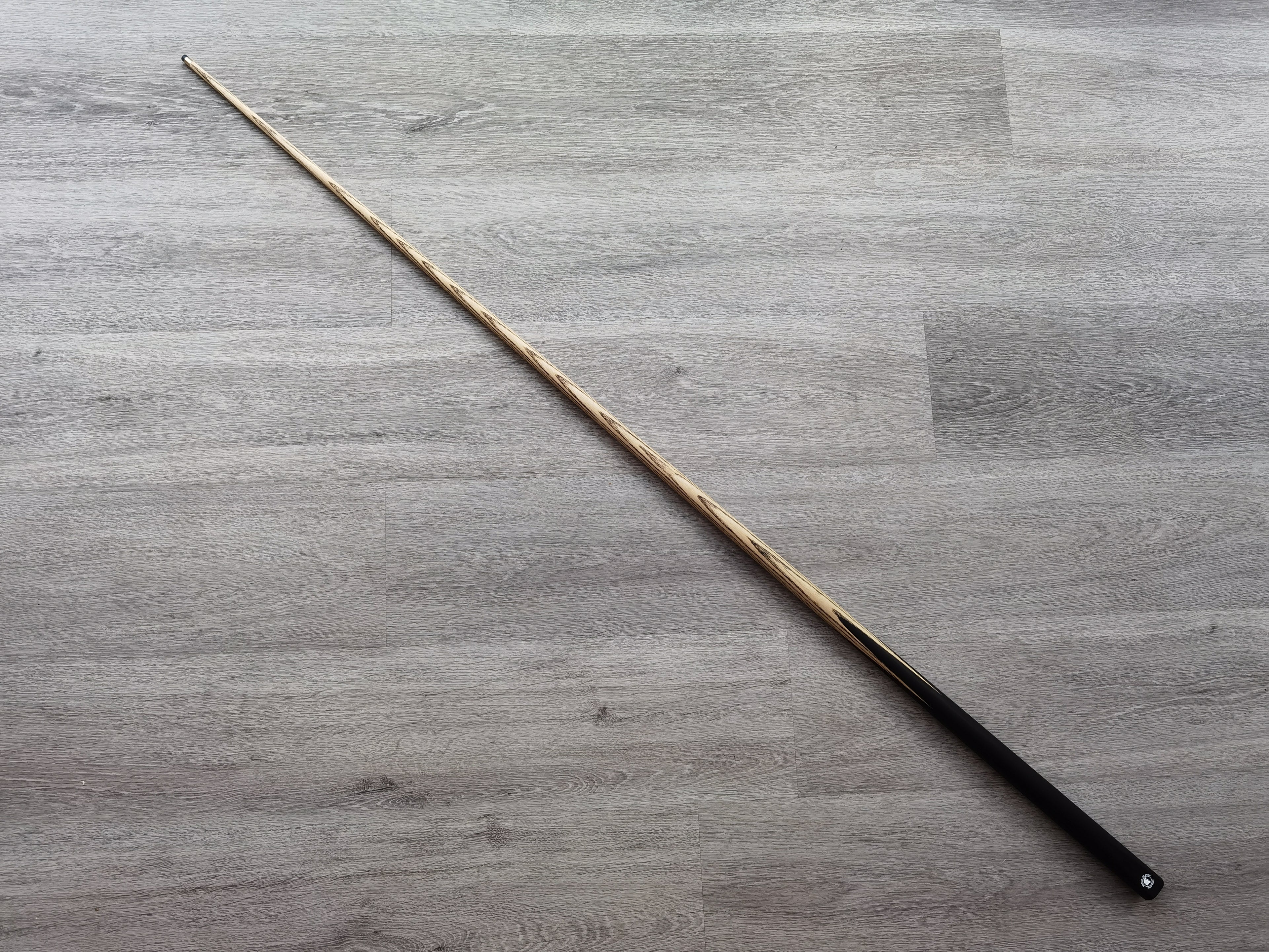 Spartan Cue Sports 8.5mm , 17.75oz , 57"   SCS#9