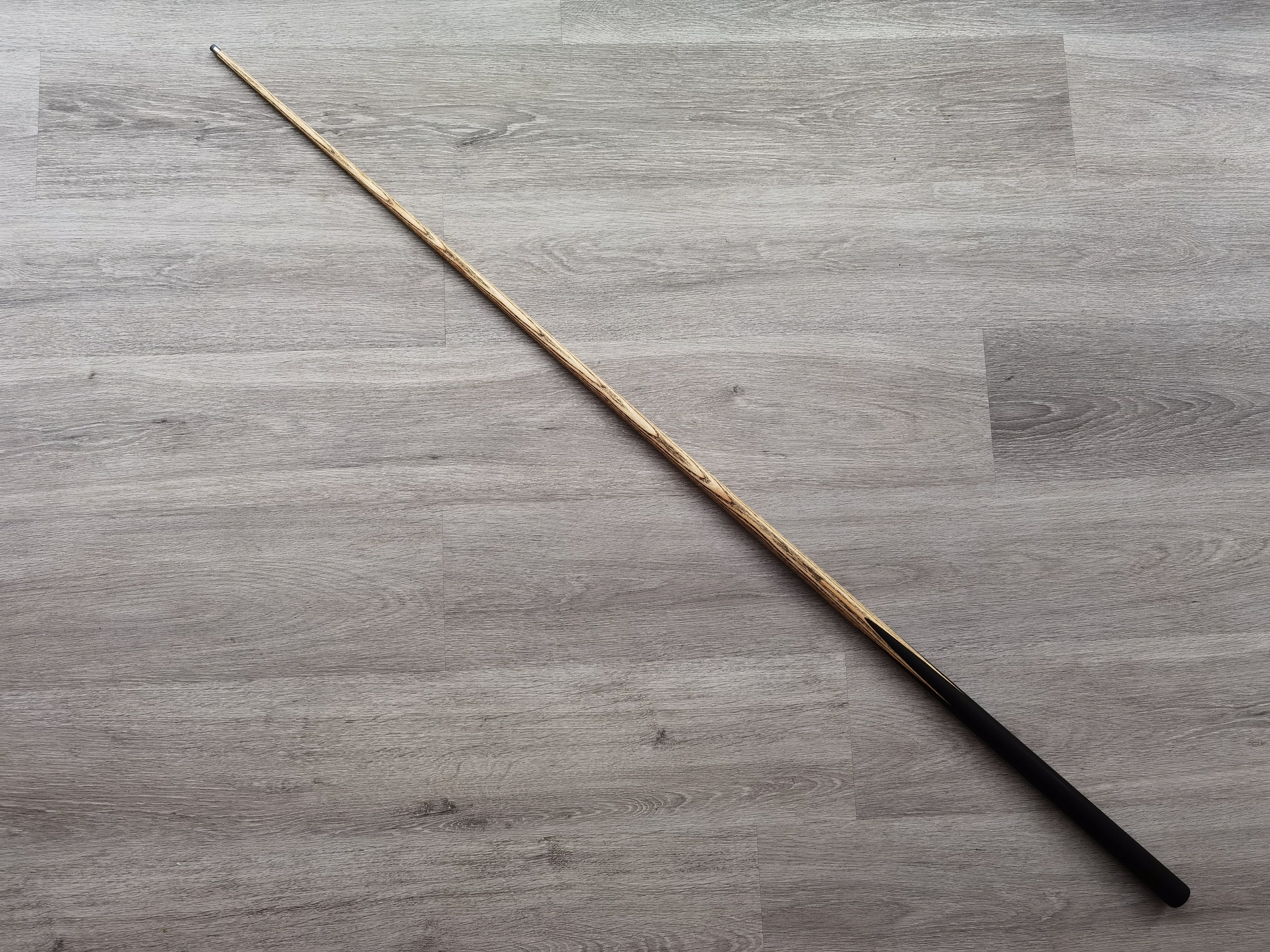 Spartan Cue Sports 8.85mm , 18oz , 57"   SCS#16