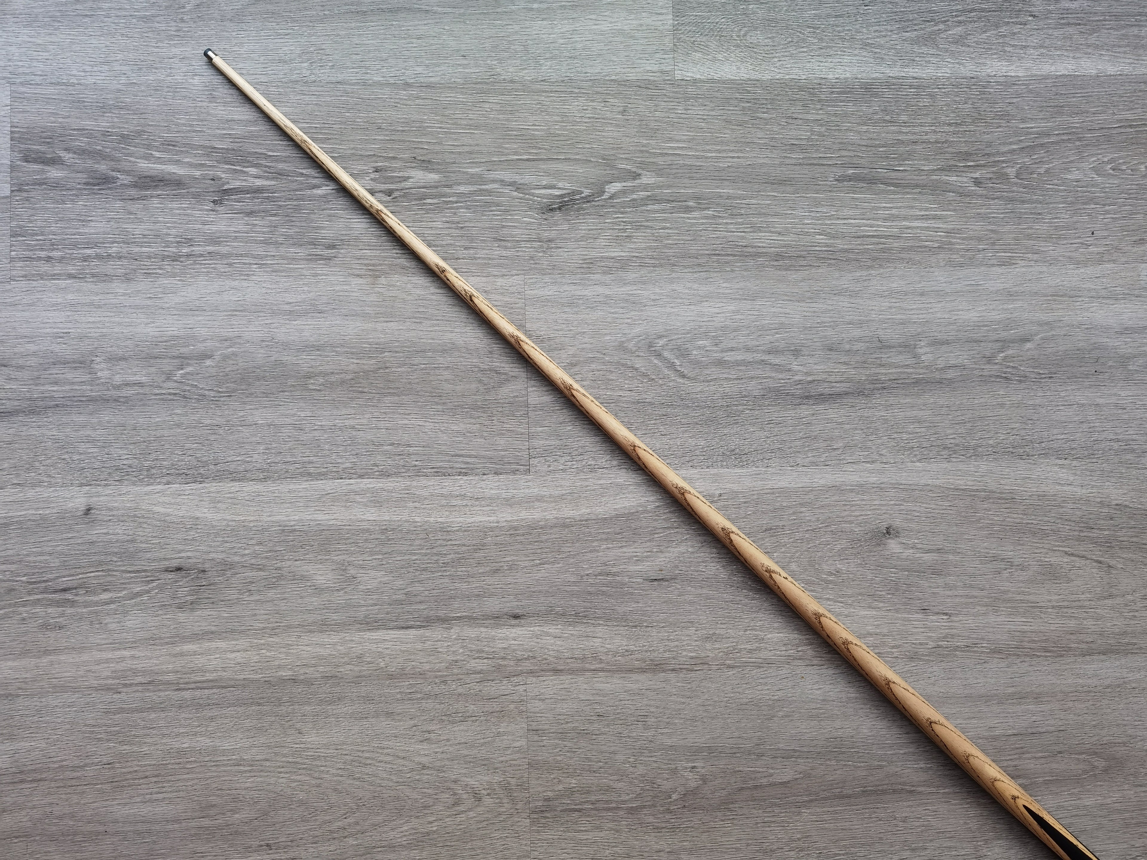 Spartan Cue Sports 8.9mm , 18oz , 57"   SCS #21