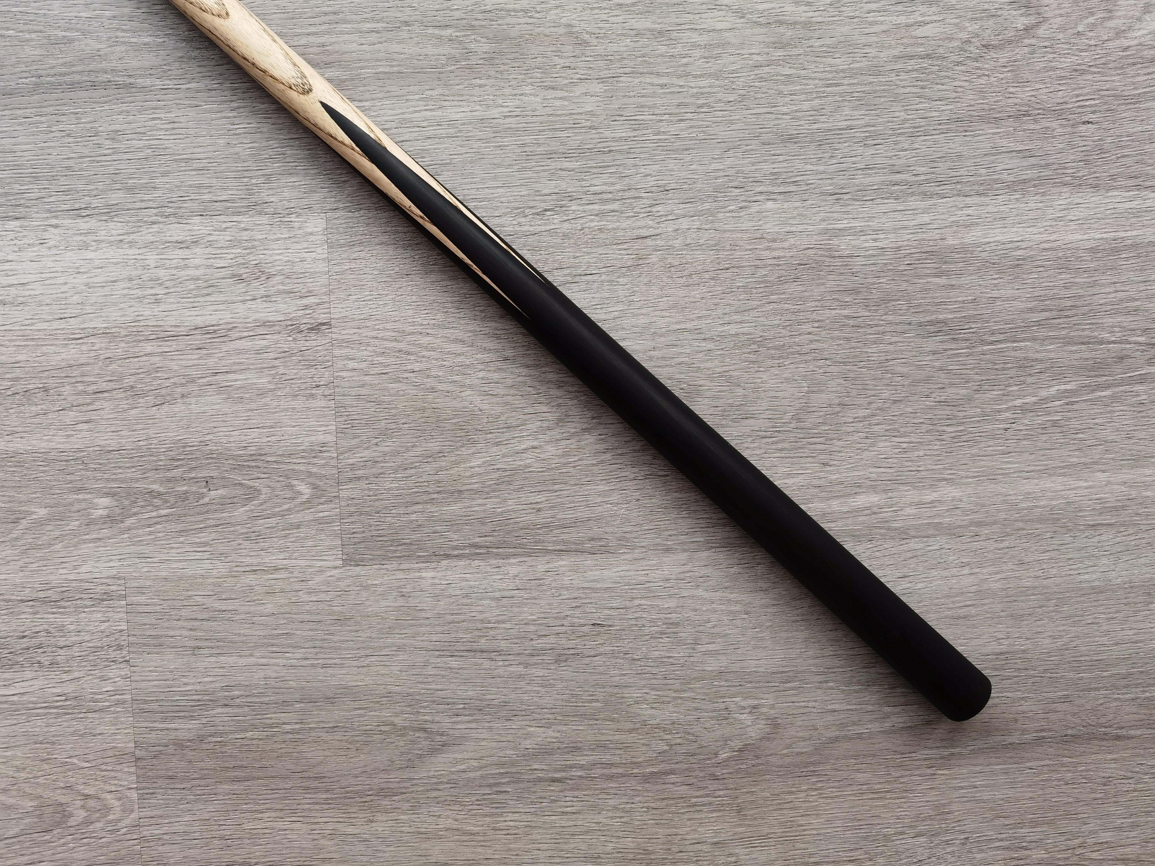 Spartan Cue Sports 8.9mm , 18oz , 57"   SCS #21