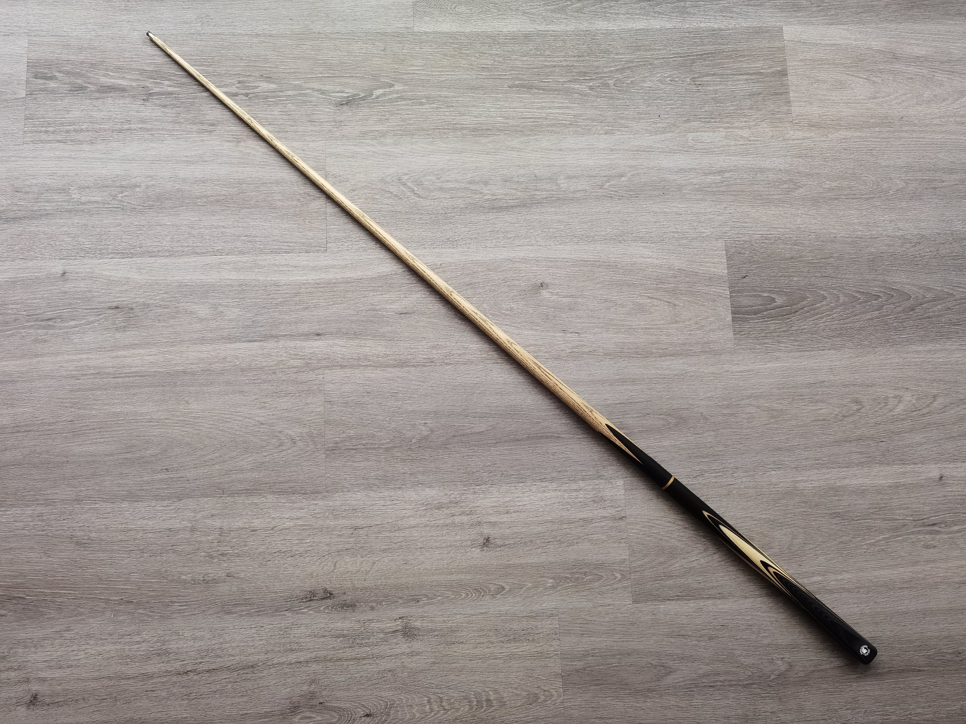 Spartan Cue Sports 8.3mm , 18oz , 57"   SCS #28