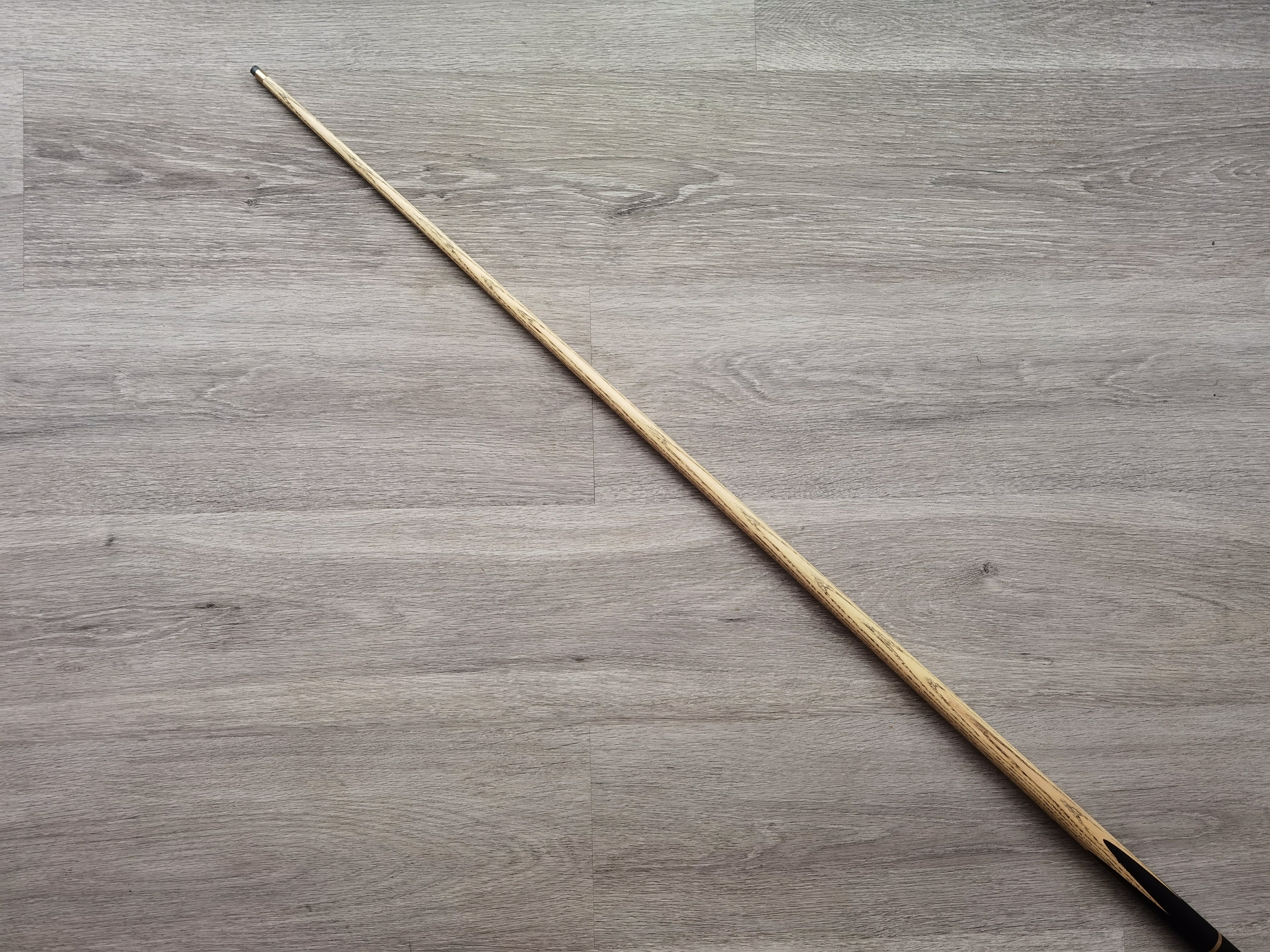 Spartan Cue Sports 8.3mm , 18oz , 57"   SCS #28