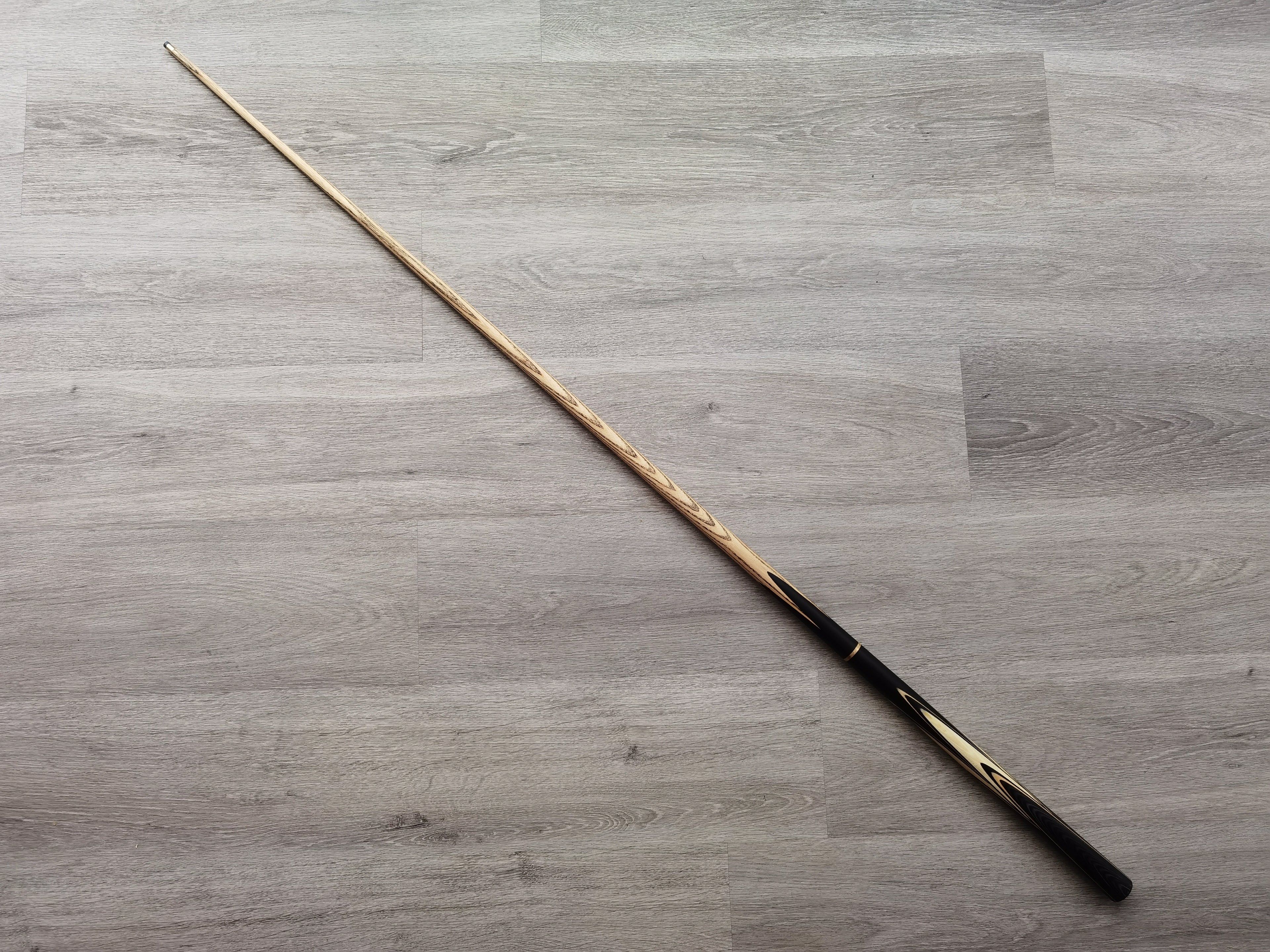 Spartan Cue Sports 8.5mm , 18.75oz , 57"   SCS #29
