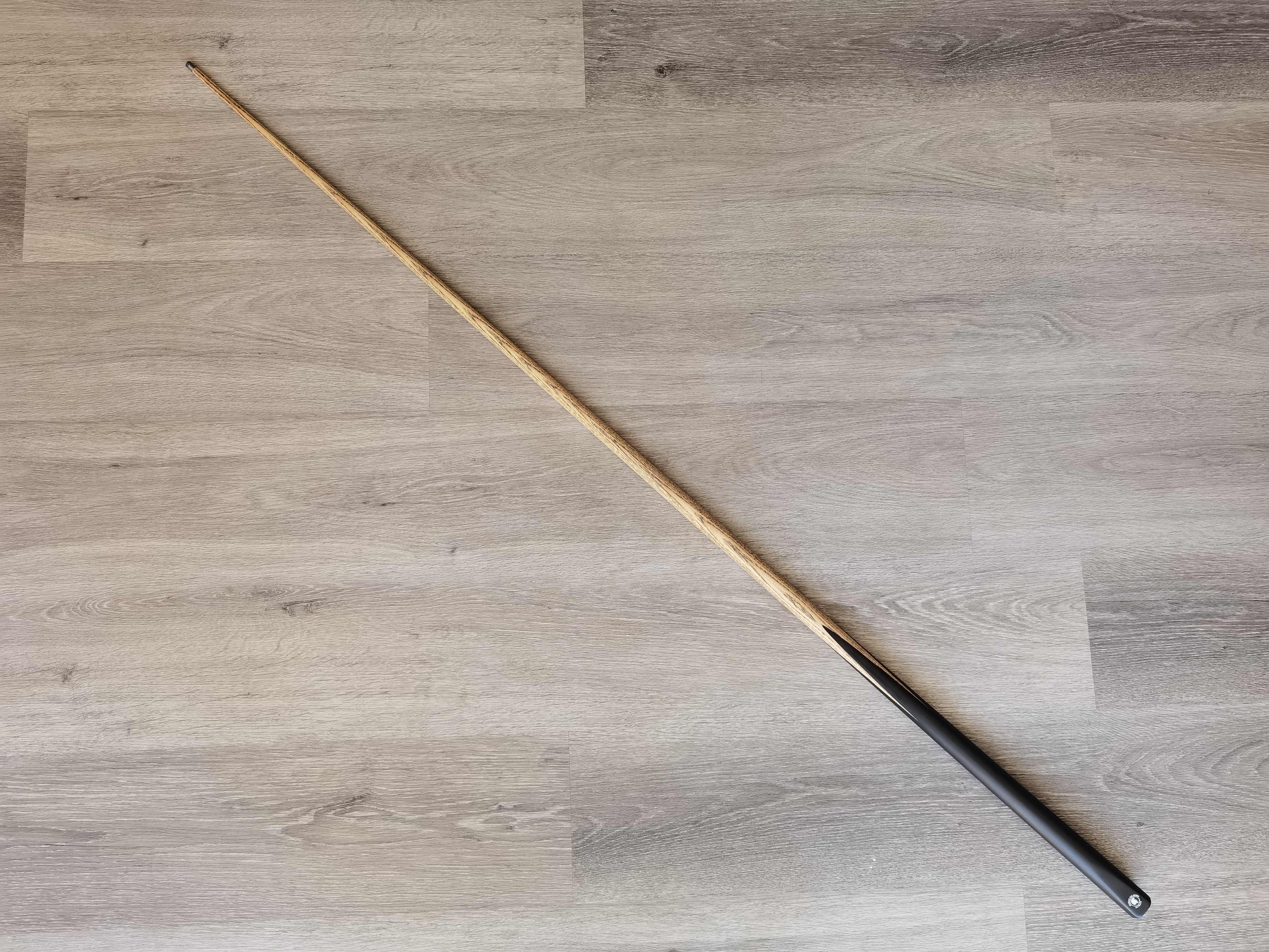 Spartan Cue Sports Ultimate -1 Piece  8.3mm Tip , 20.5oz , 57" #61
