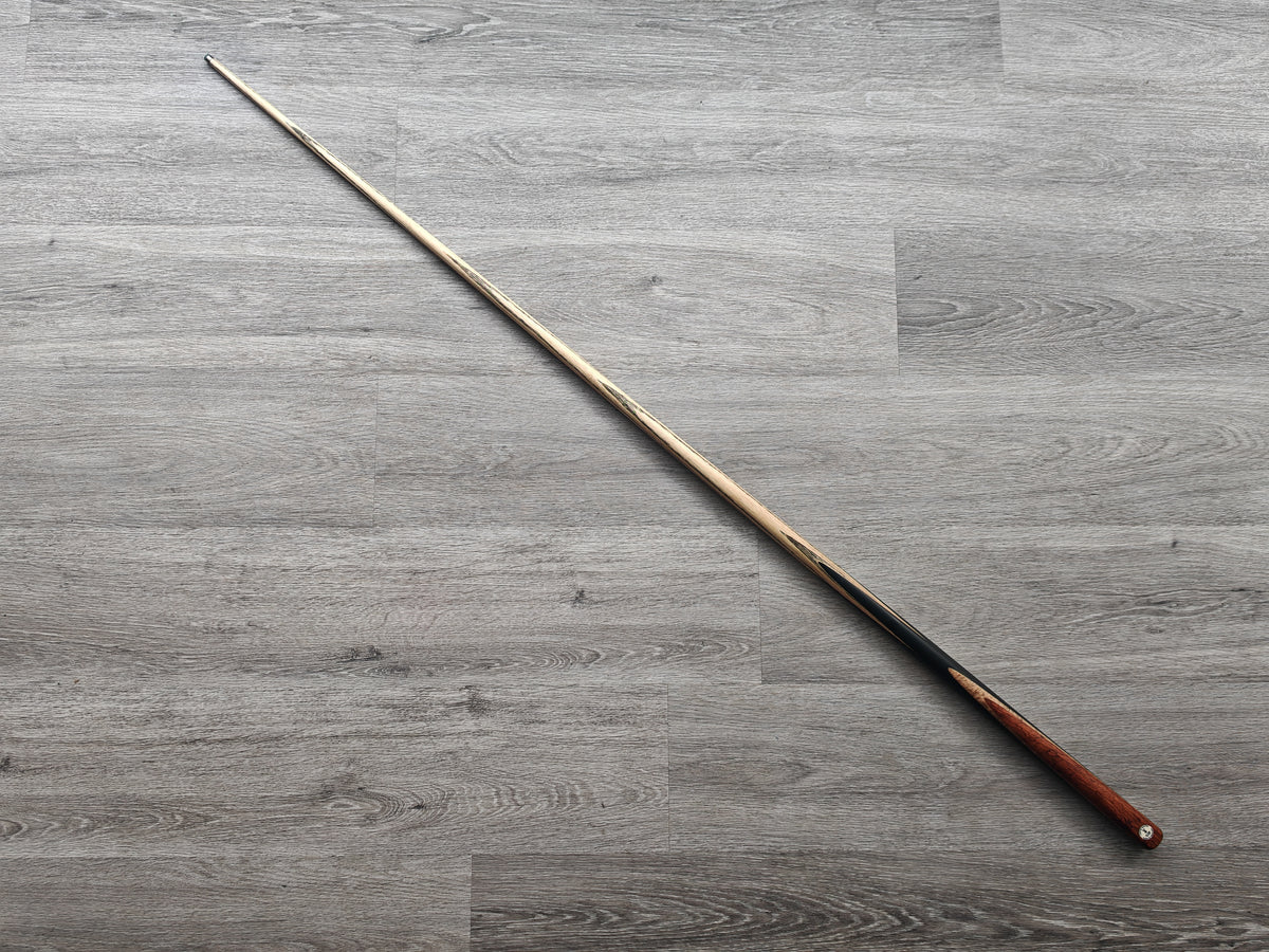 SP Cues Limited, 18.5oz, 9.7mm Tip (Badge Number 646)