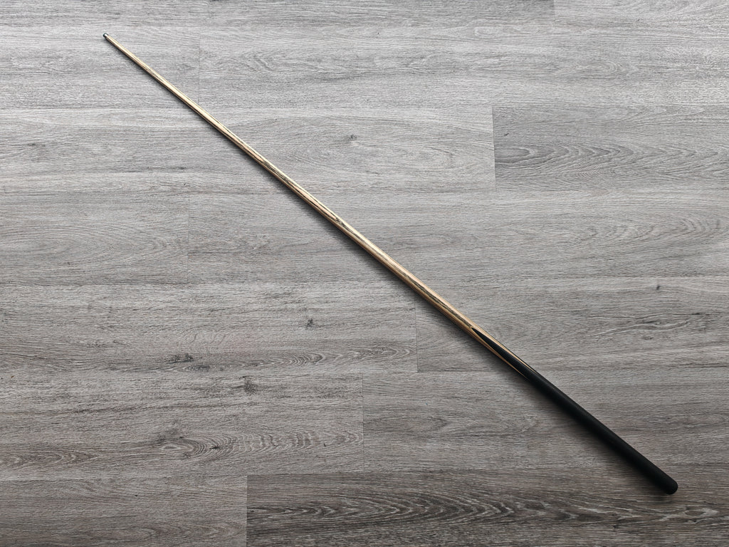 SP Cues Limited, 18.5oz, 9.7mm Tip (Badge Number 646)
