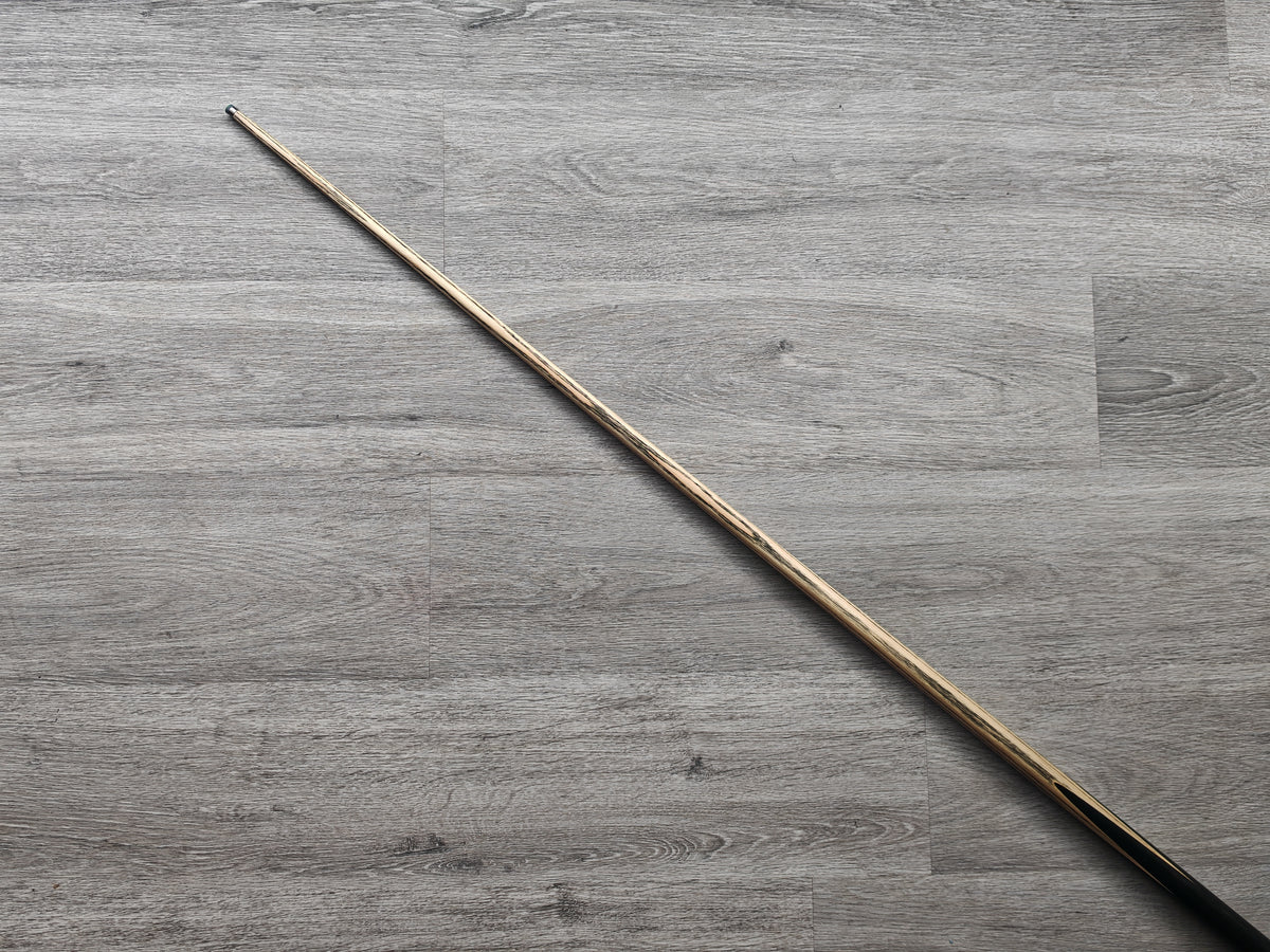SP Cues Limited, 18.5oz, 9.7mm Tip (Badge Number 646)