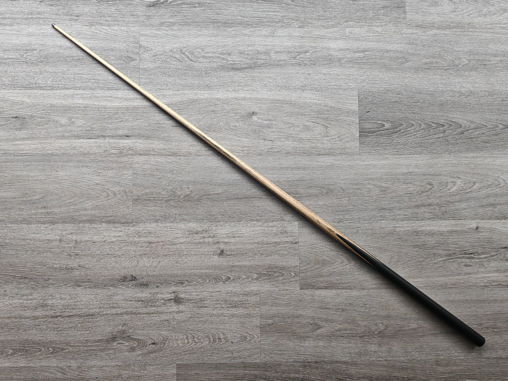 SP Cues Limited, 17.5oz, 8.4mm Tip (Badge Number 638)