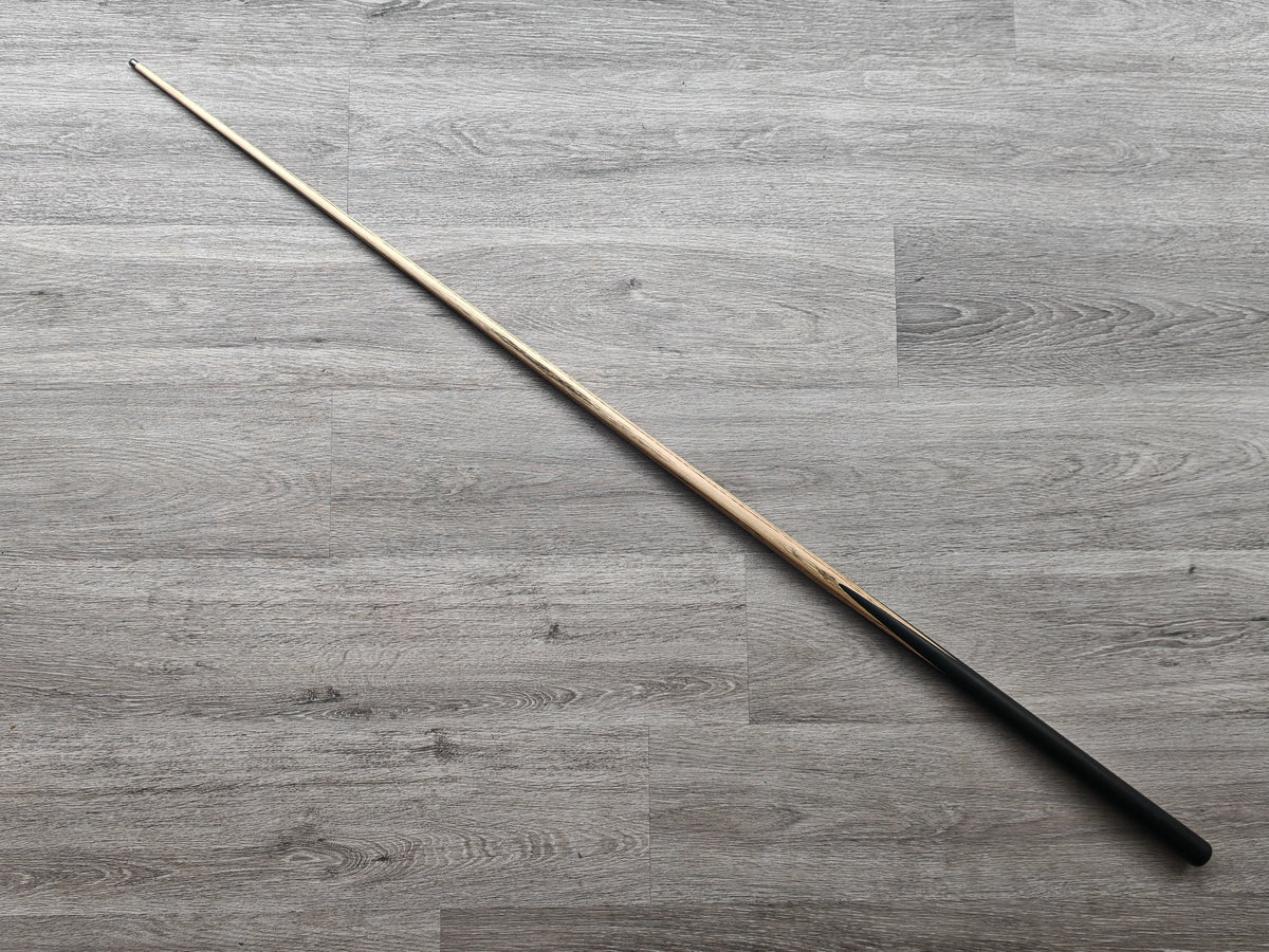 SP Cues Limited, 17.5oz, 8.4mm Tip (Badge Number 638)