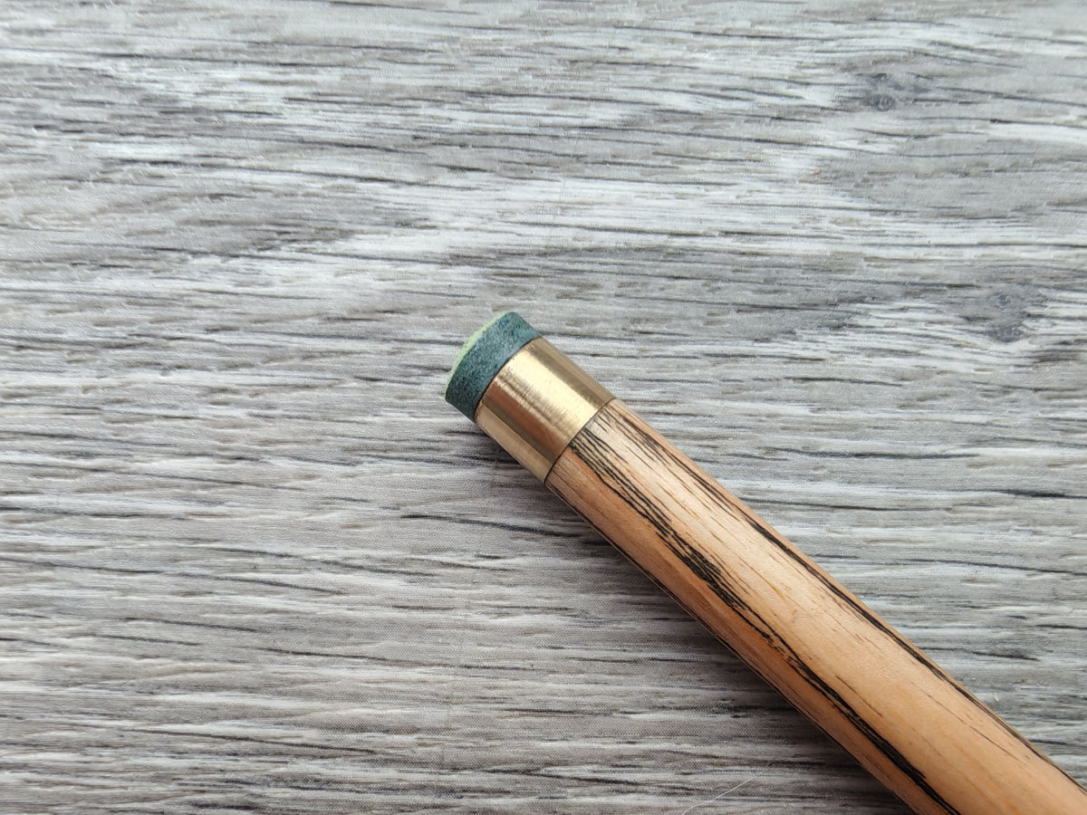 SP Cues Ultimate Ebony , 18 oz, 9.3mm Tip Badge Number 53