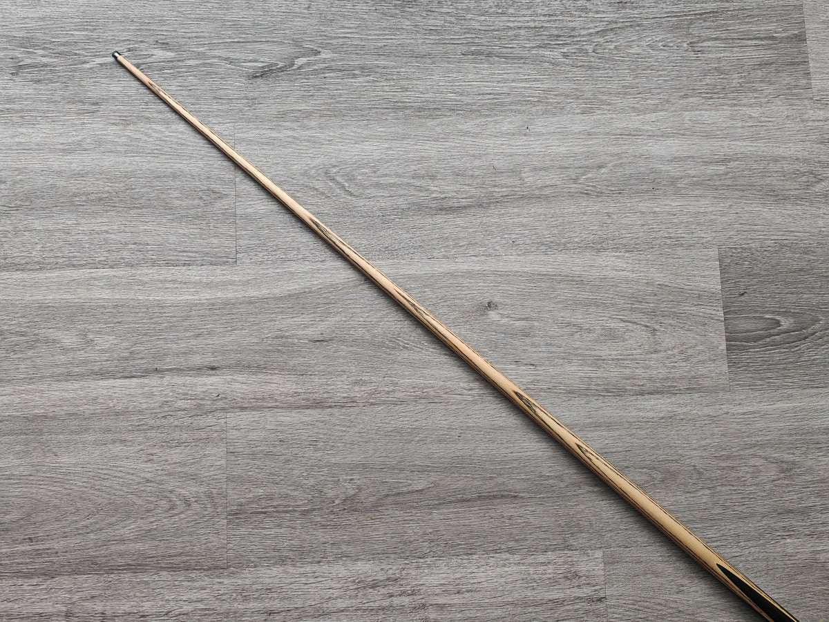 SP Cues Ultimate , 17 oz, 9.2mm Tip (Badge number 50)