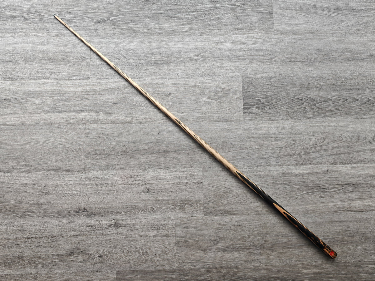 SP Cues Ultimate , 17 oz, 9.2mm Tip (Badge number 50)