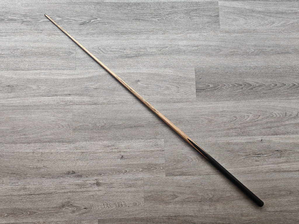 SP Cues Ultimate , 17 oz, 9.2mm Tip (Badge number 50)