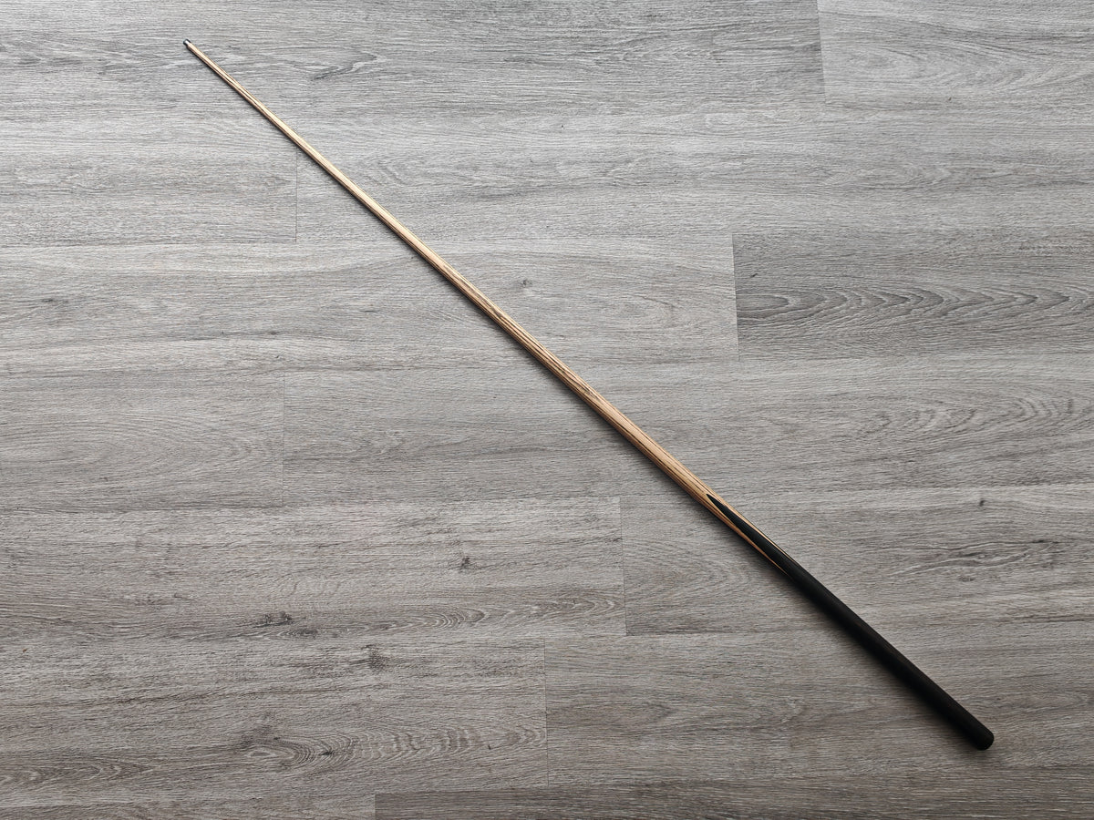 SP Cues Ultimate , 17 oz, 9.2mm Tip (Badge number 50)