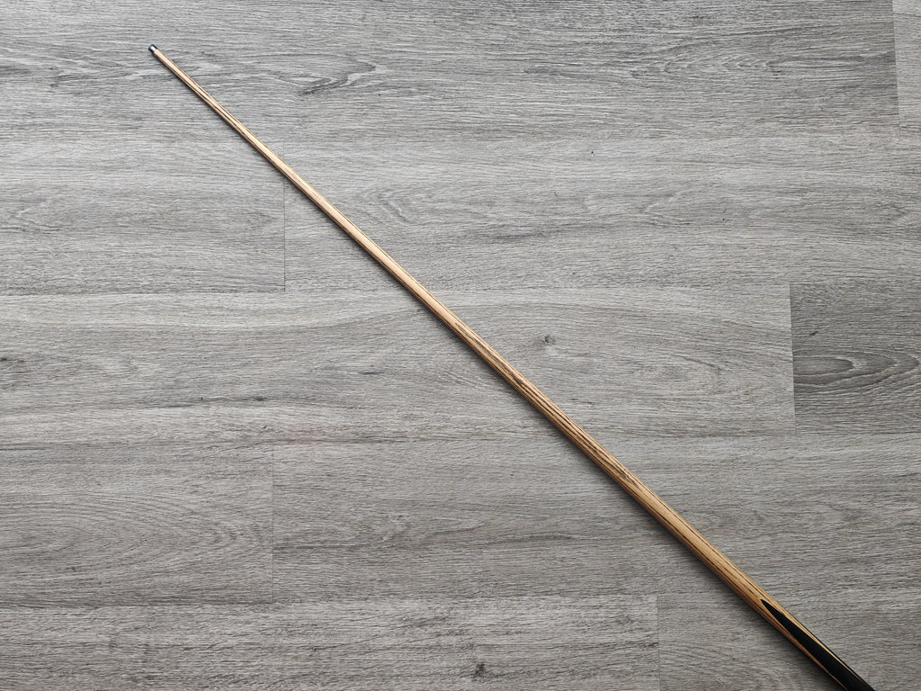 SP Cues Ultimate , 17 oz, 9.2mm Tip (Badge number 50)