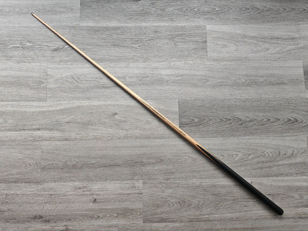 SP Cues Ultimate , 16.25 oz, 9.4mm Tip (Badge number 62)