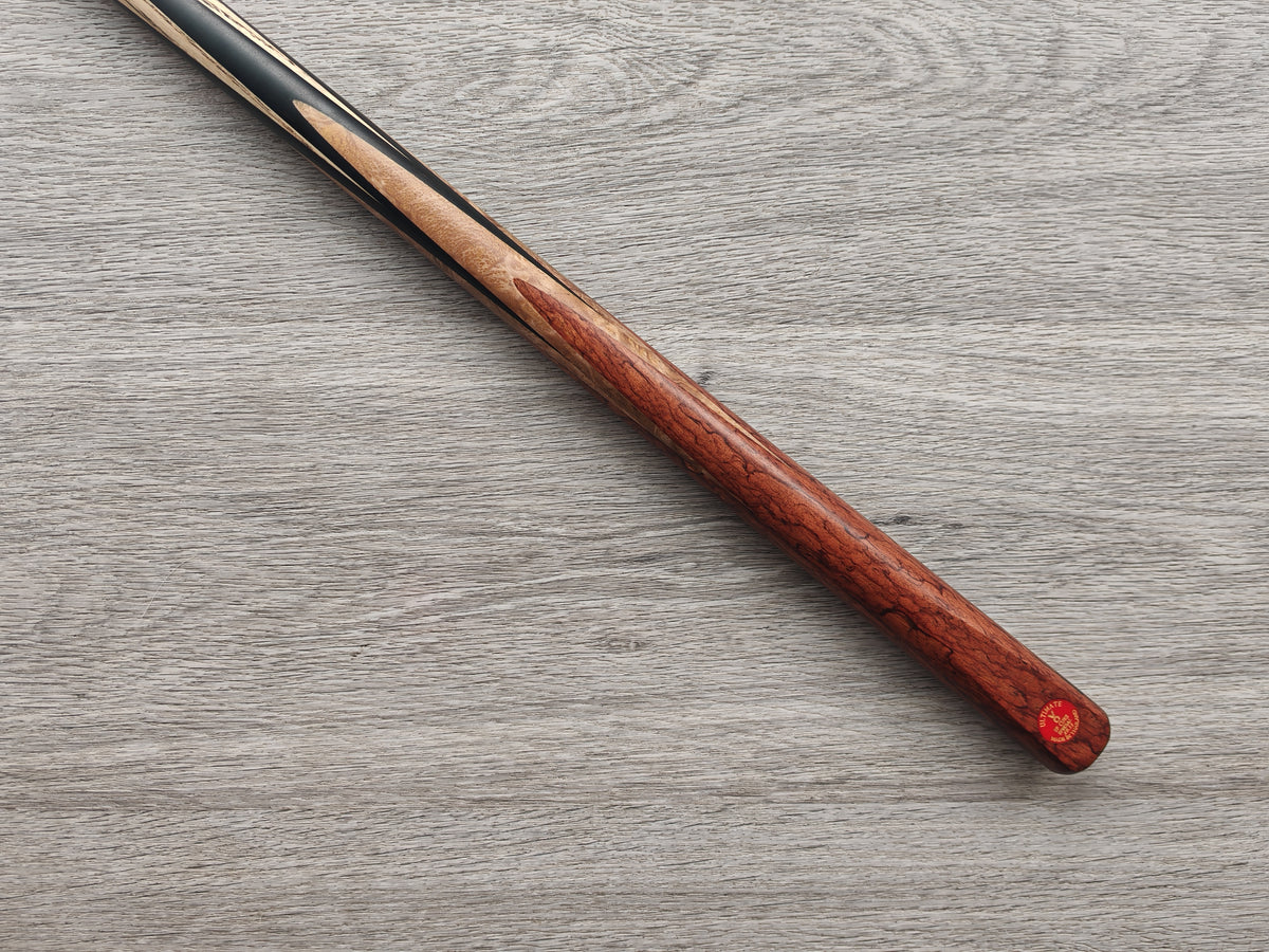 SP Cues Ultimate , 16.5 oz, 9.5mm Titanium Tip (Badge number 52)