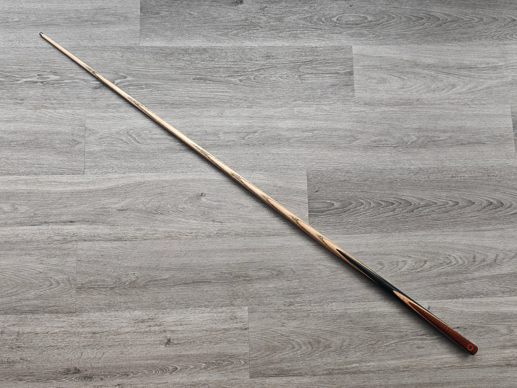 Somchai Limited 1 Piece Cue  , 9.1mm tip ,17oz ,  58.2" (Badge Number 56)