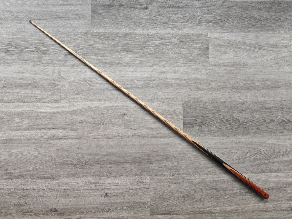 Somchai Limited 1 Piece Cue  , 9.1mm tip ,17.25oz ,  58.2" (Badge Number 52)