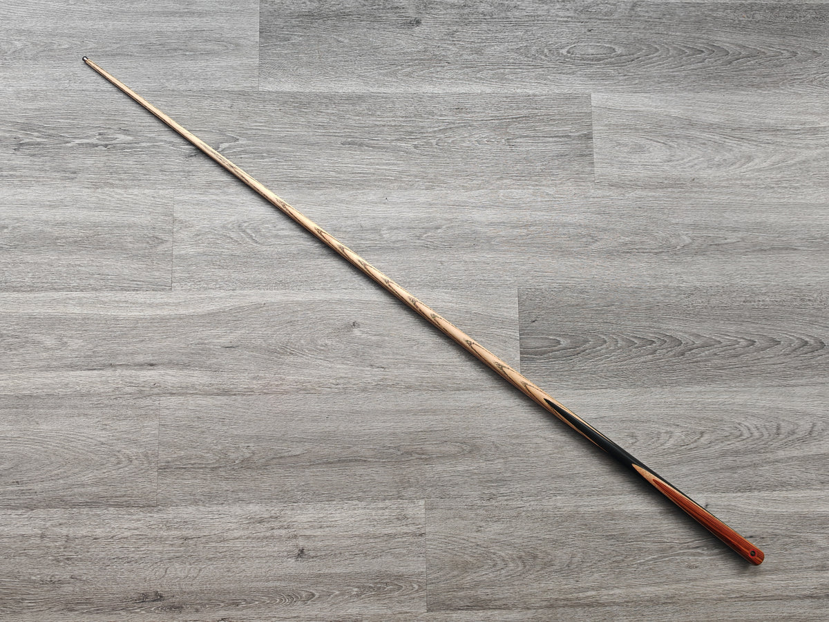 Somchai Limited 1 Piece Cue  , 9.1mm tip ,17.25oz ,  58.2" (Badge Number 52)