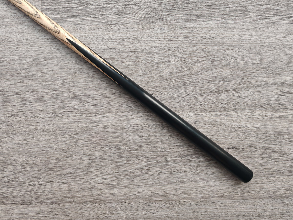 Somchai Limited 1 Piece Cue  , 9.1mm tip ,17.25oz ,  58.2" (Badge Number 52)