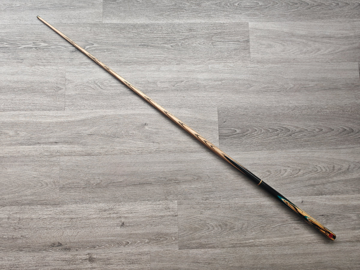 Somchai Ultimate 3/4 Cue - 9.2mm Tip , 18.75oz , 58"  9 splice  (Badge Number 189)